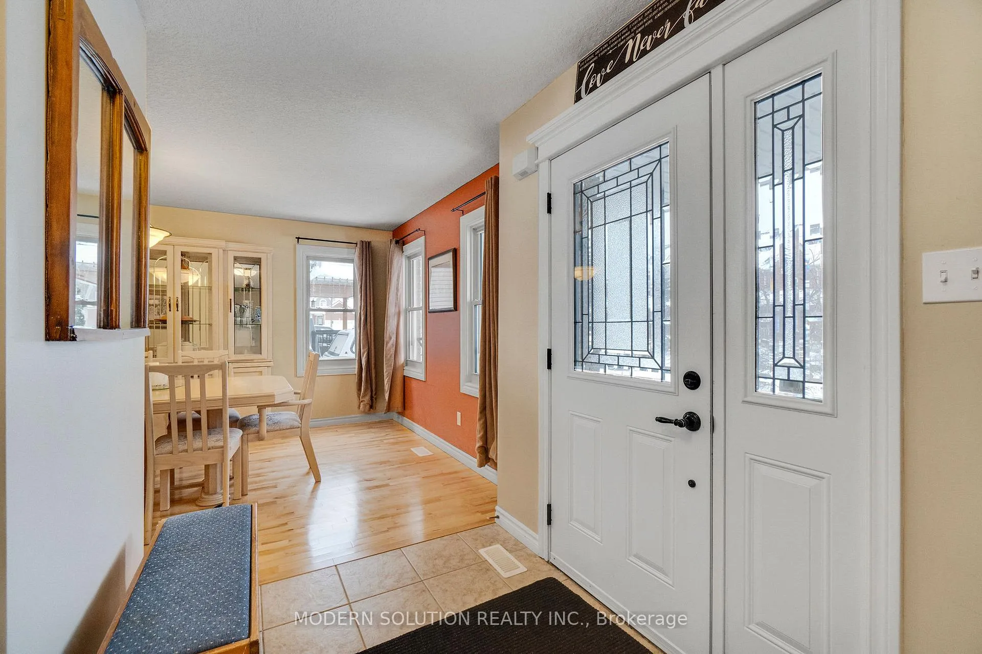 Photo 5 of 187 Milne Place, Guelph/Eramosa, Rockwood — HOMEH