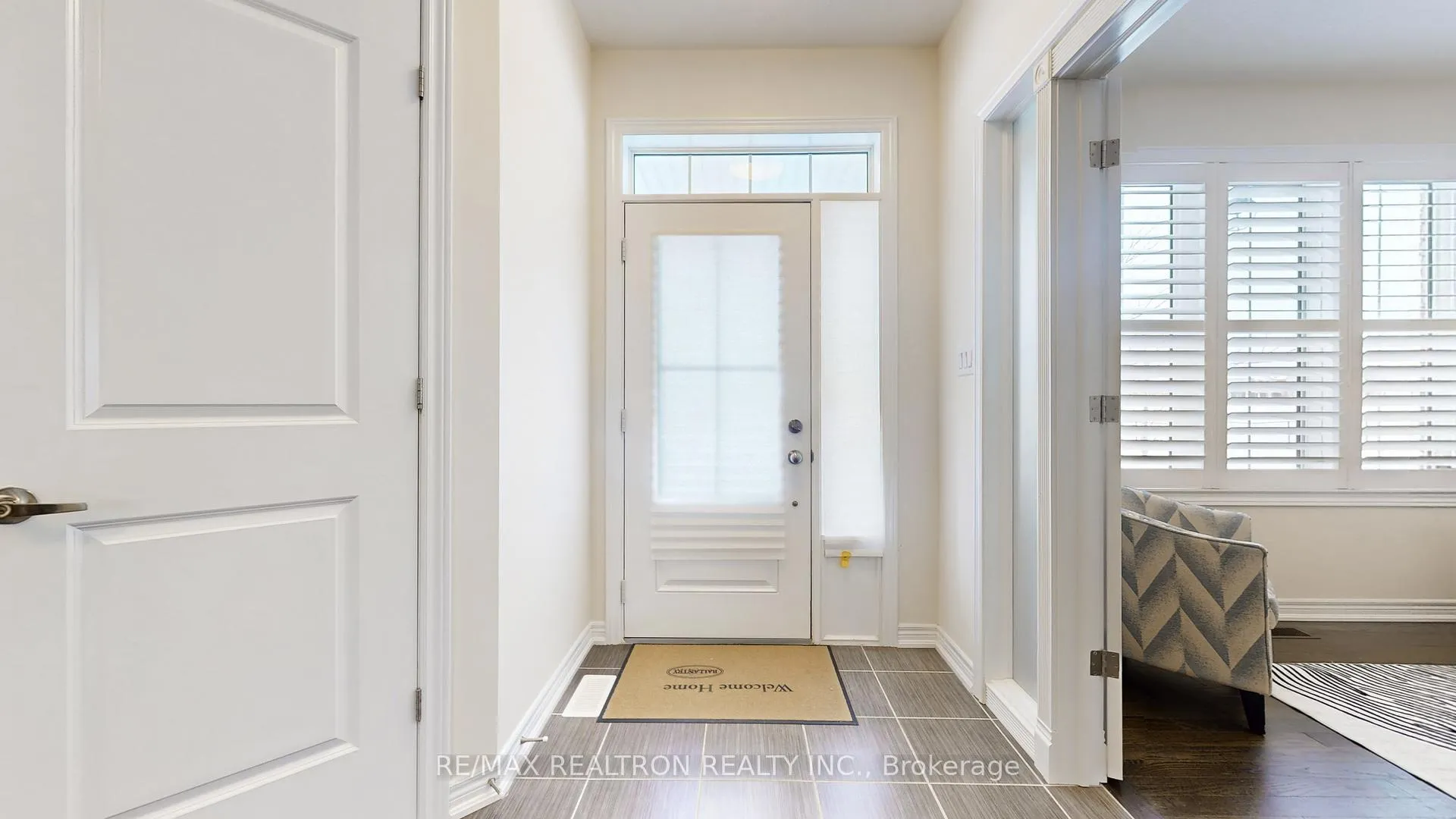 Photo 4 of 61 Lawrence Pilkington Avenue, Markham, Cornell — HOMEH