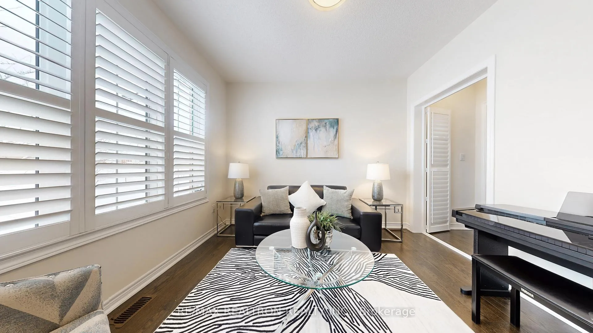 Photo 7 of 61 Lawrence Pilkington Avenue, Markham, Cornell — HOMEH