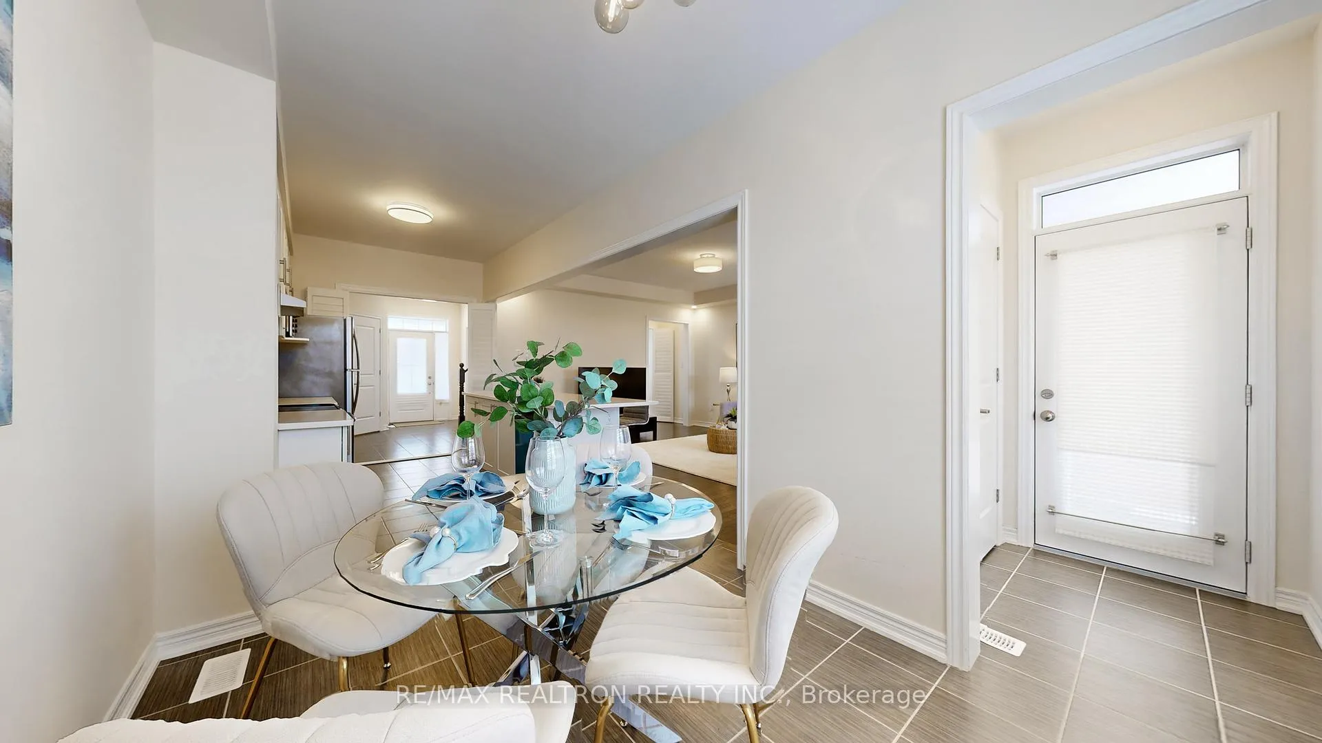 Photo 19 of 61 Lawrence Pilkington Avenue, Markham, Cornell — HOMEH