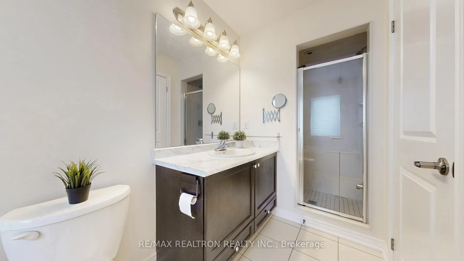 Photo 28 of 61 Lawrence Pilkington Avenue, Markham, Cornell — HOMEH