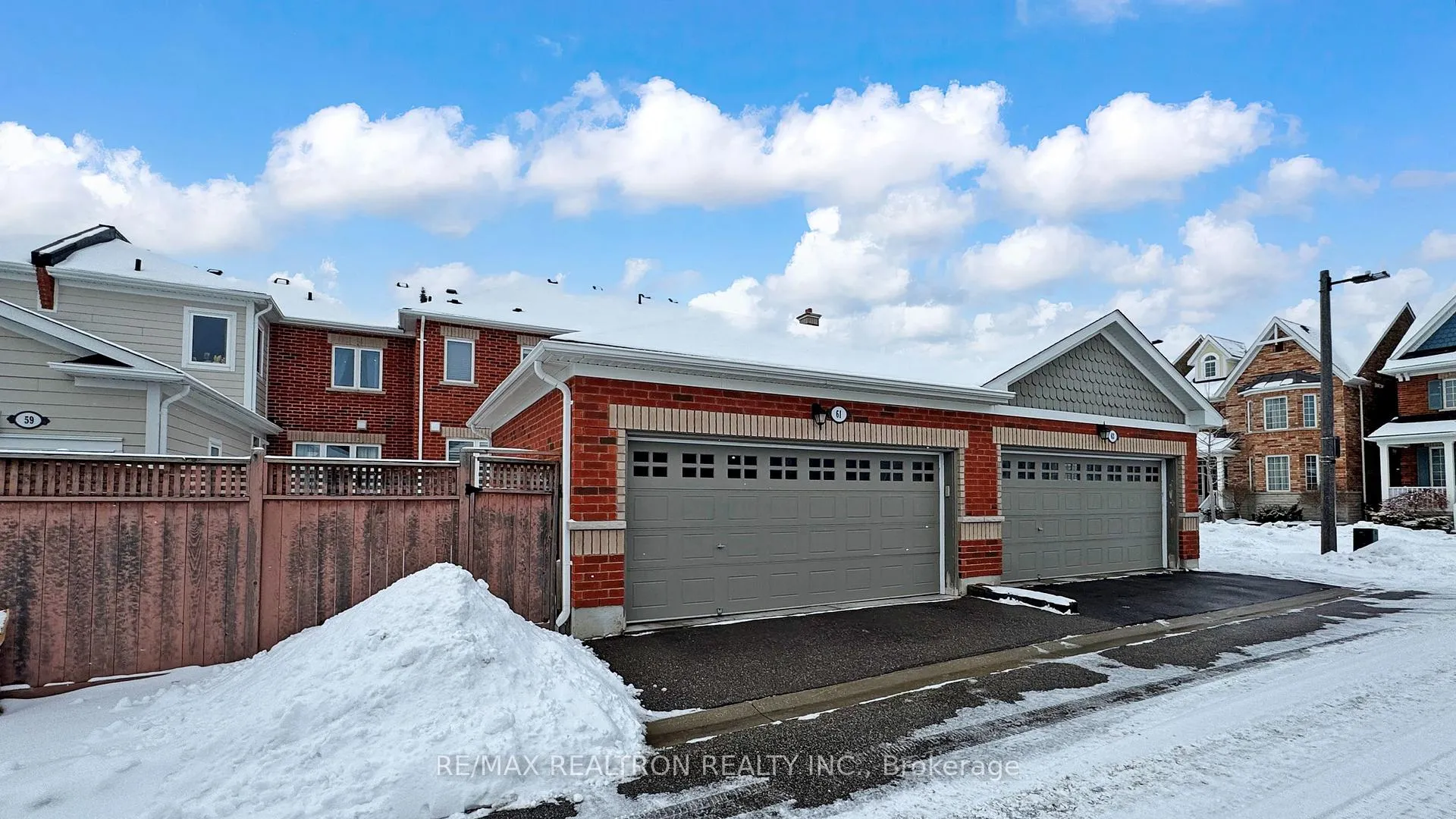 Photo 41 of 61 Lawrence Pilkington Avenue, Markham, Cornell — HOMEH