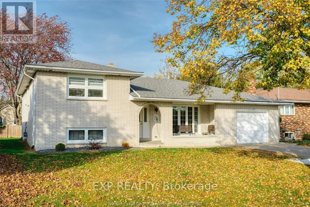 Photo 2 of 7 Debergh Avenue, Leamington — HOMEH
