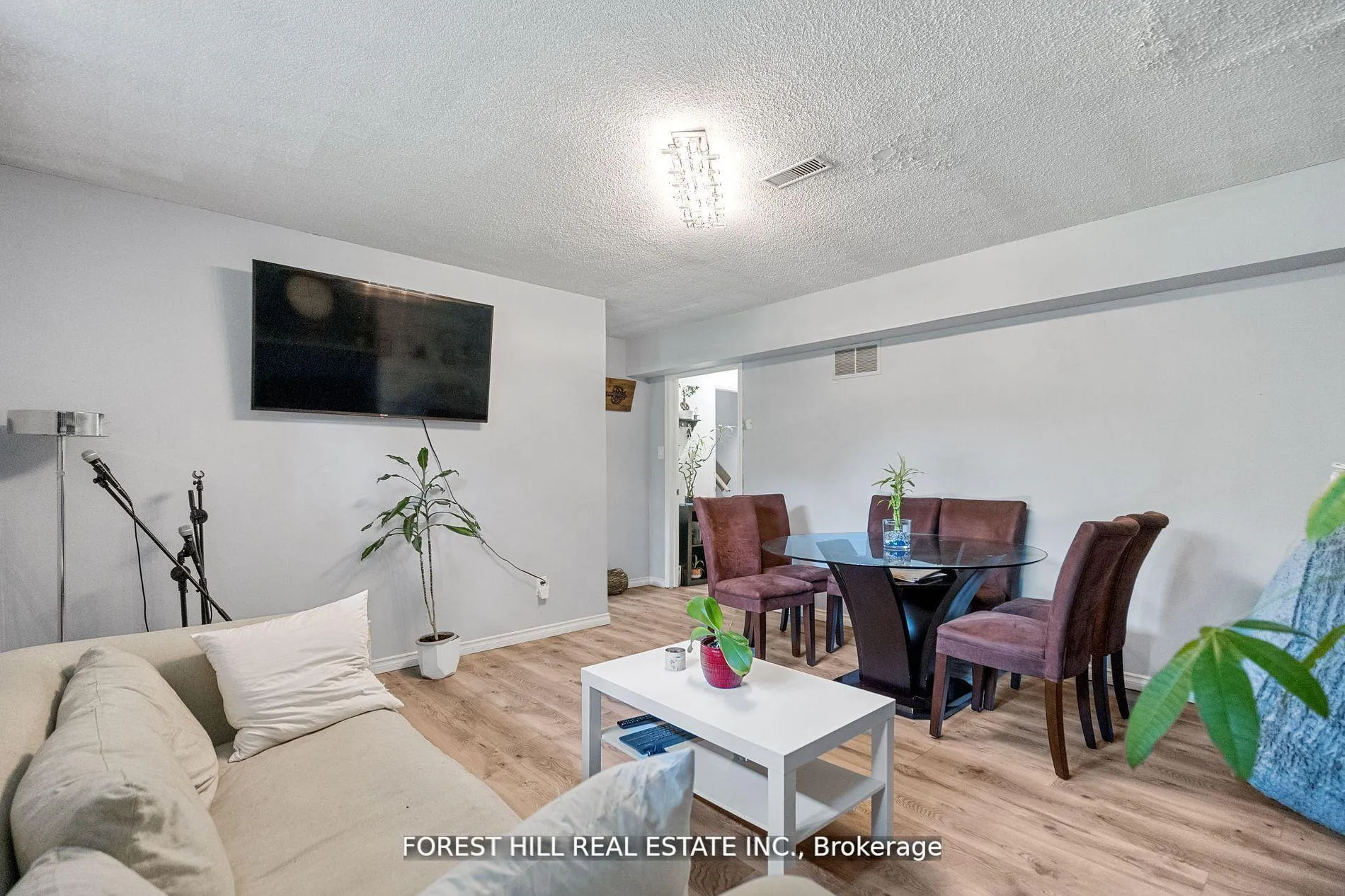 Photo 25 of 2213 Spring Street, Innisfil, Alcona — HOMEH