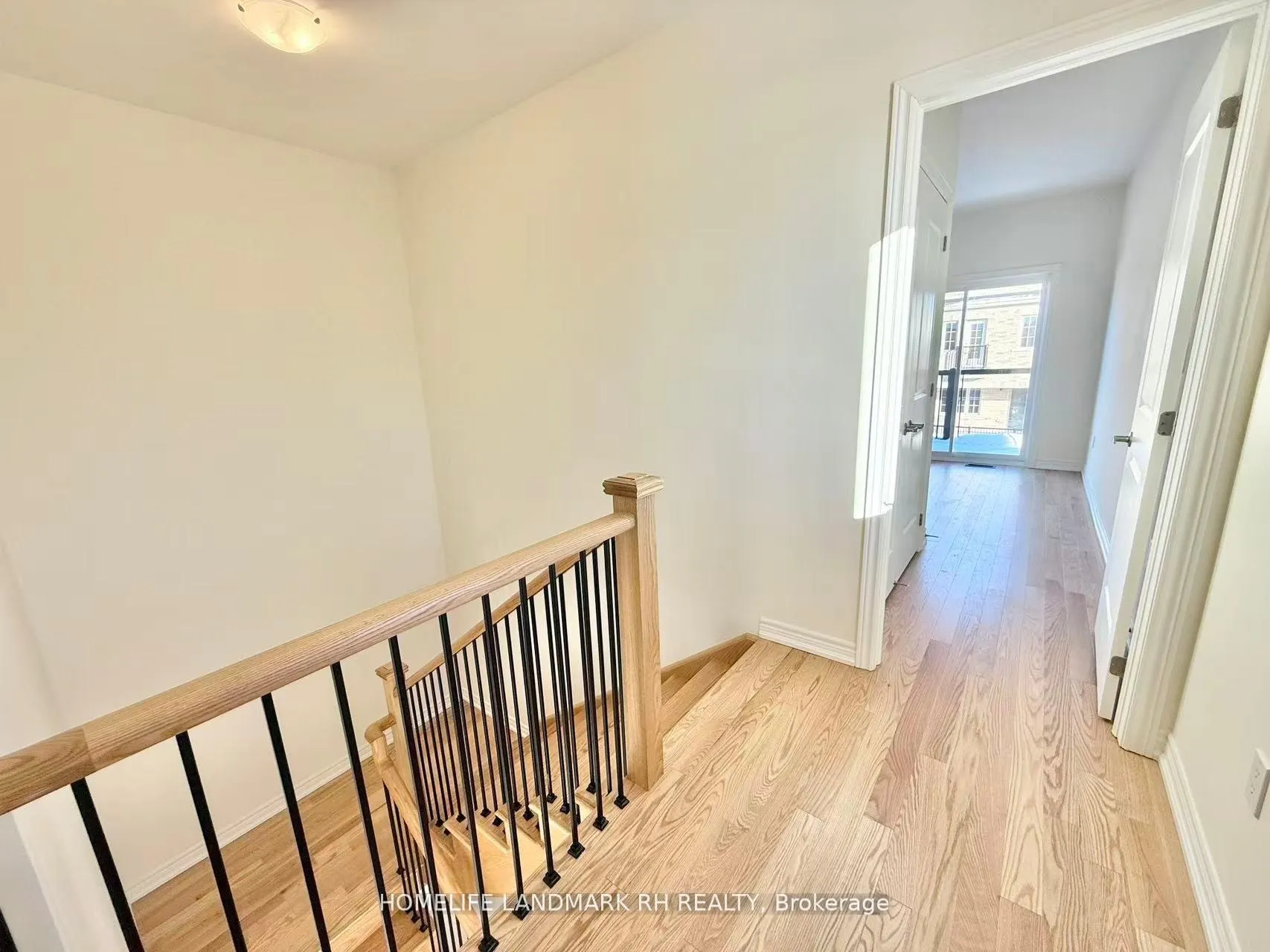 Photo 12 of 187 Berczy Green Drive, Markham, Rural Markham — HOMEH