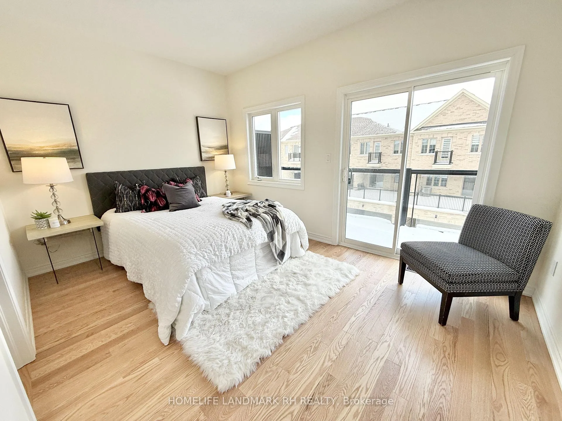 Photo 13 of 187 Berczy Green Drive, Markham, Rural Markham — HOMEH