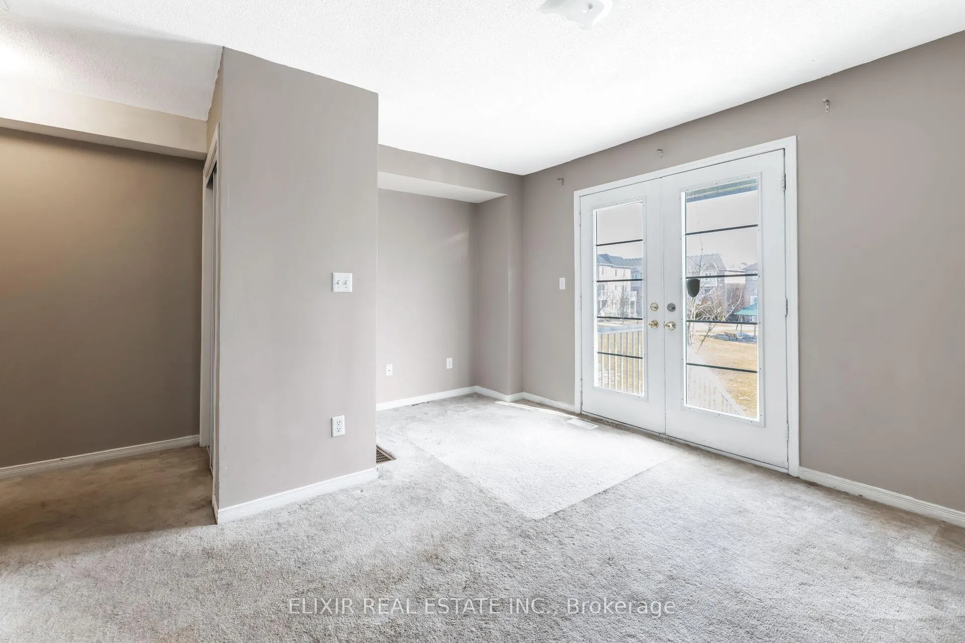 Photo 6 of 39 Talbotshire Street, Ajax, South West — HOMEH