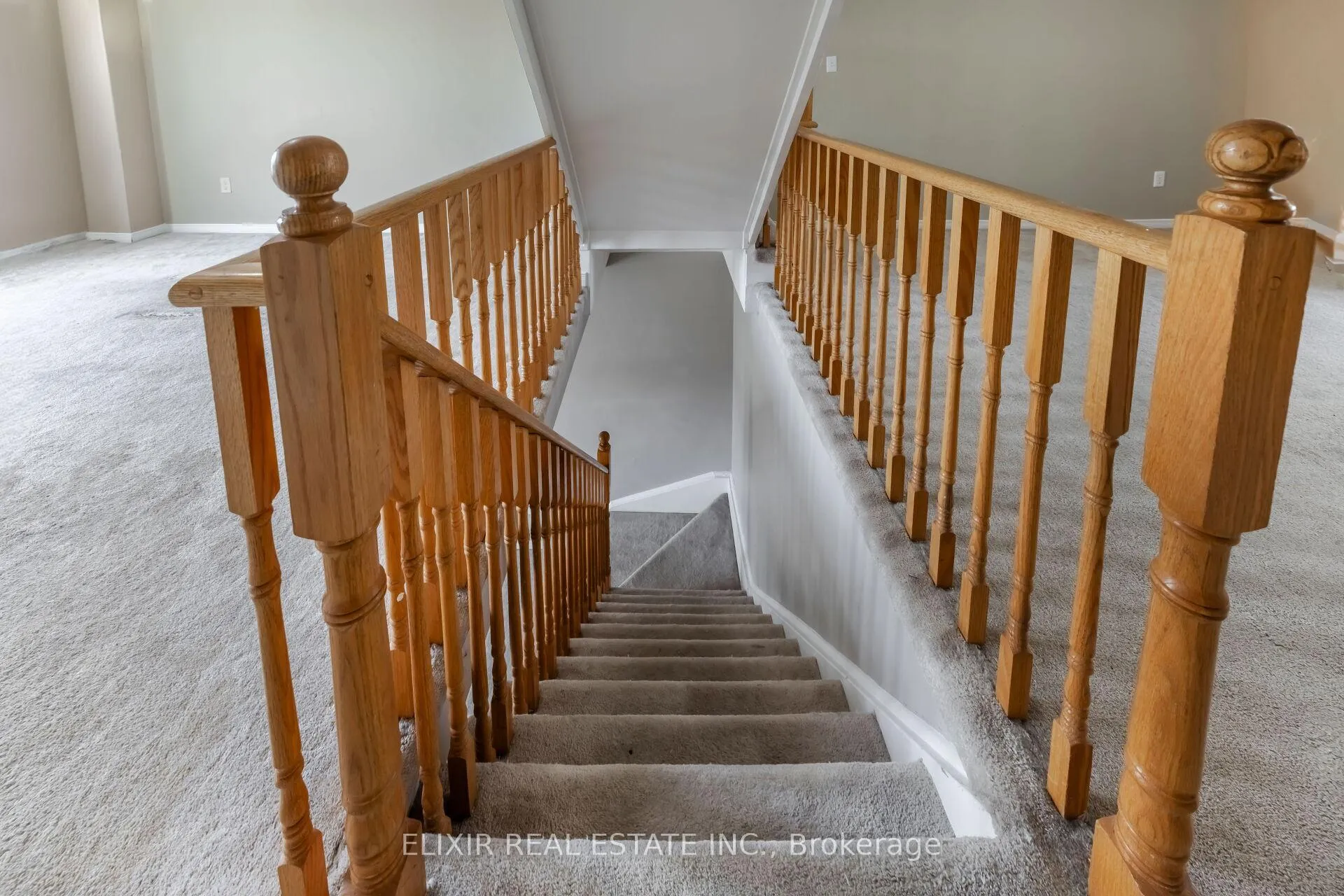 Photo 8 of 39 Talbotshire Street, Ajax, South West — HOMEH