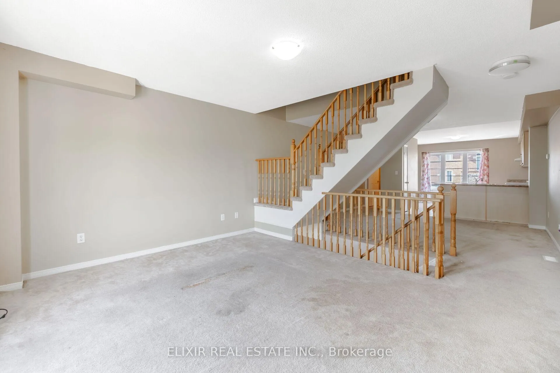 Photo 9 of 39 Talbotshire Street, Ajax, South West — HOMEH