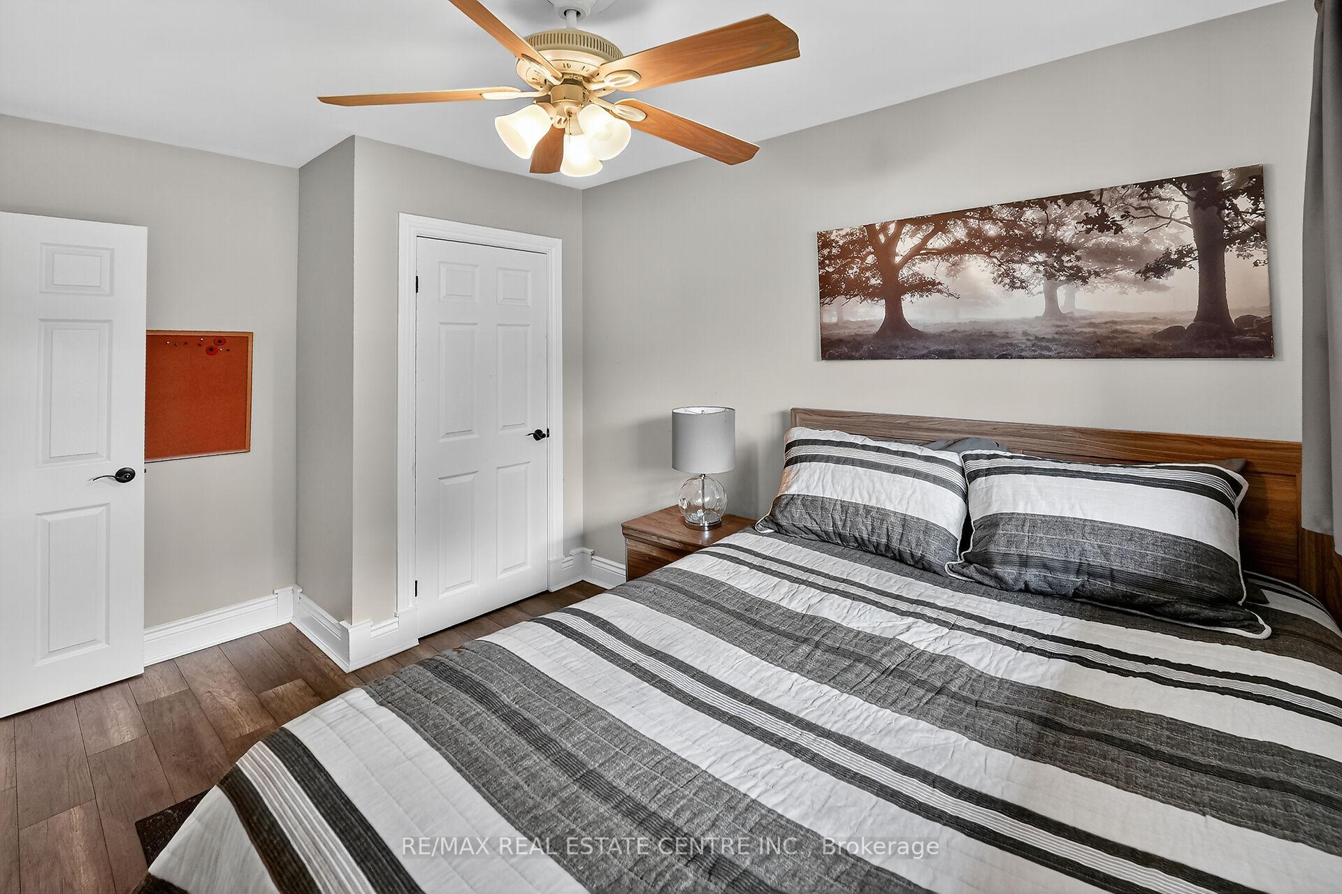 Photo 19 of 23 Pinewood Avenue, Grimsby, Grimsby East — HOMEH