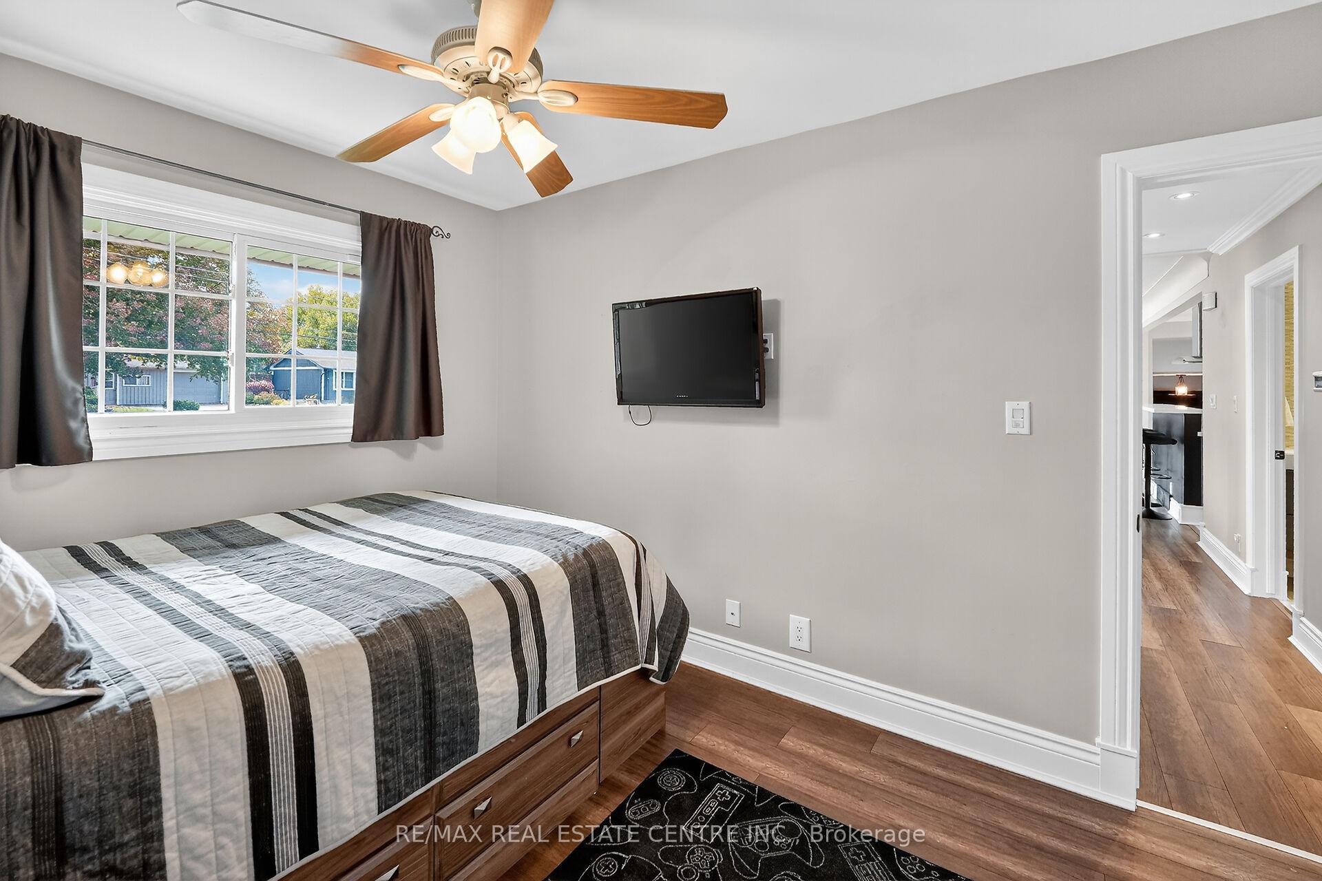 Photo 20 of 23 Pinewood Avenue, Grimsby, Grimsby East — HOMEH