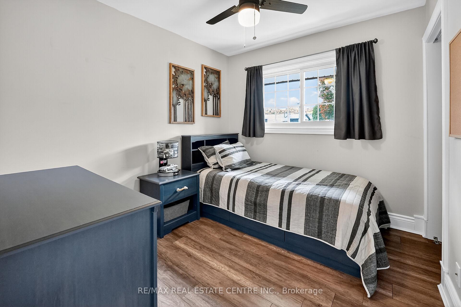 Photo 21 of 23 Pinewood Avenue, Grimsby, Grimsby East — HOMEH