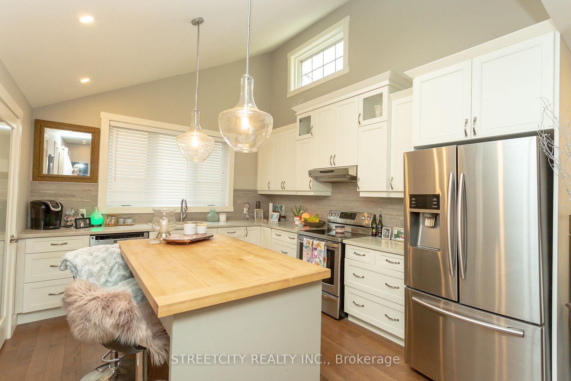 Photo 14 of 207/209 Main Street, Central Elgin, Port Stanley — HOMEH