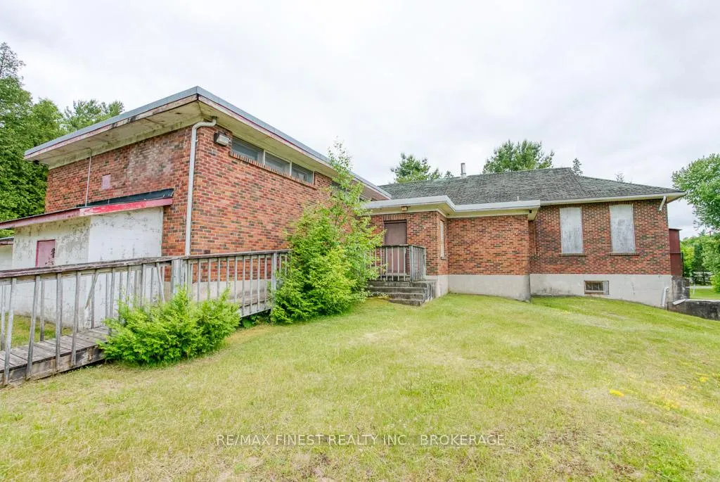 Photo 4 of 1455 Mountain Grove Road, Frontenac, Frontenac Centre — HOMEH