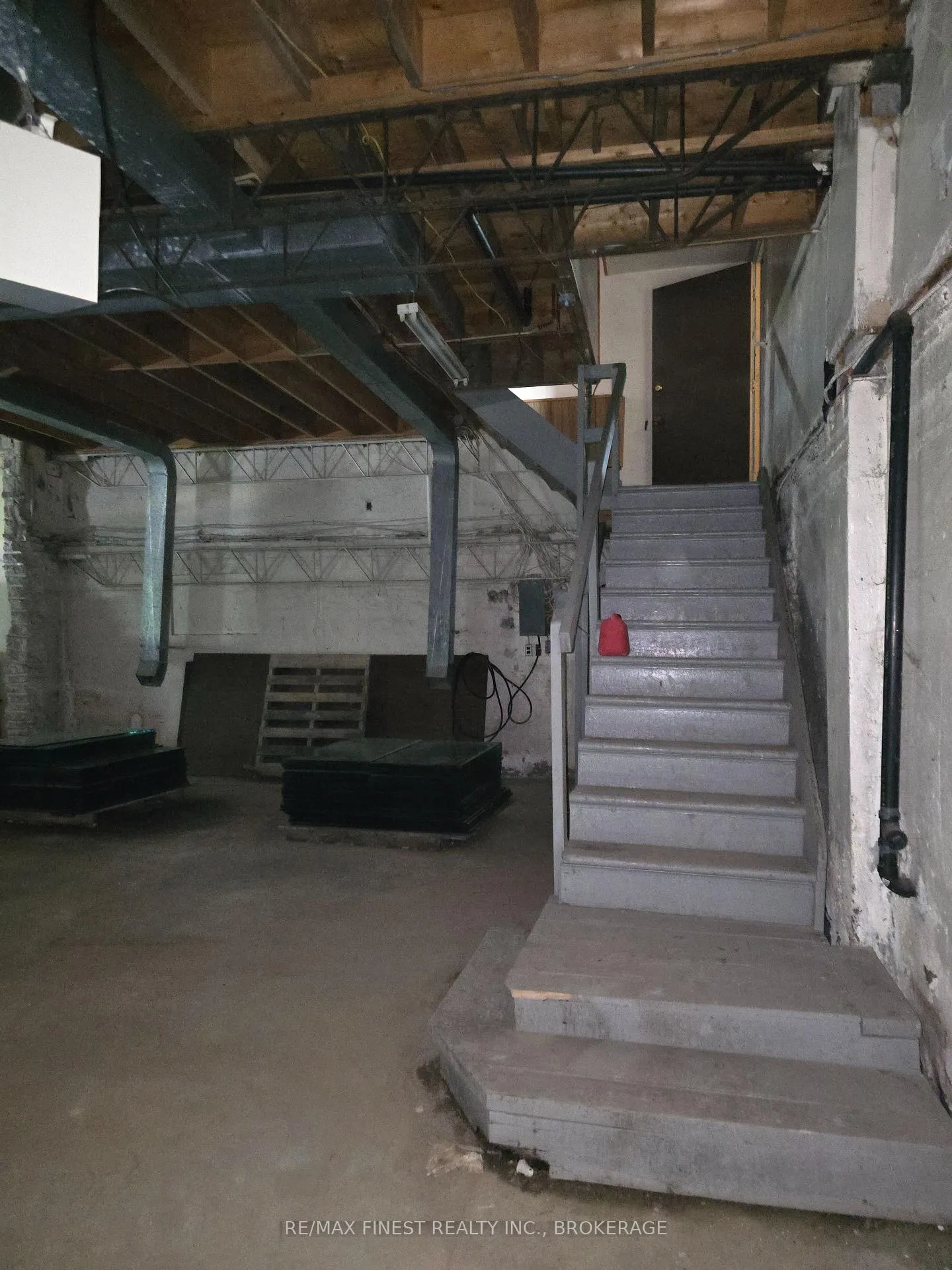 Photo 32 of 1455 Mountain Grove Road, Frontenac, Frontenac Centre — HOMEH