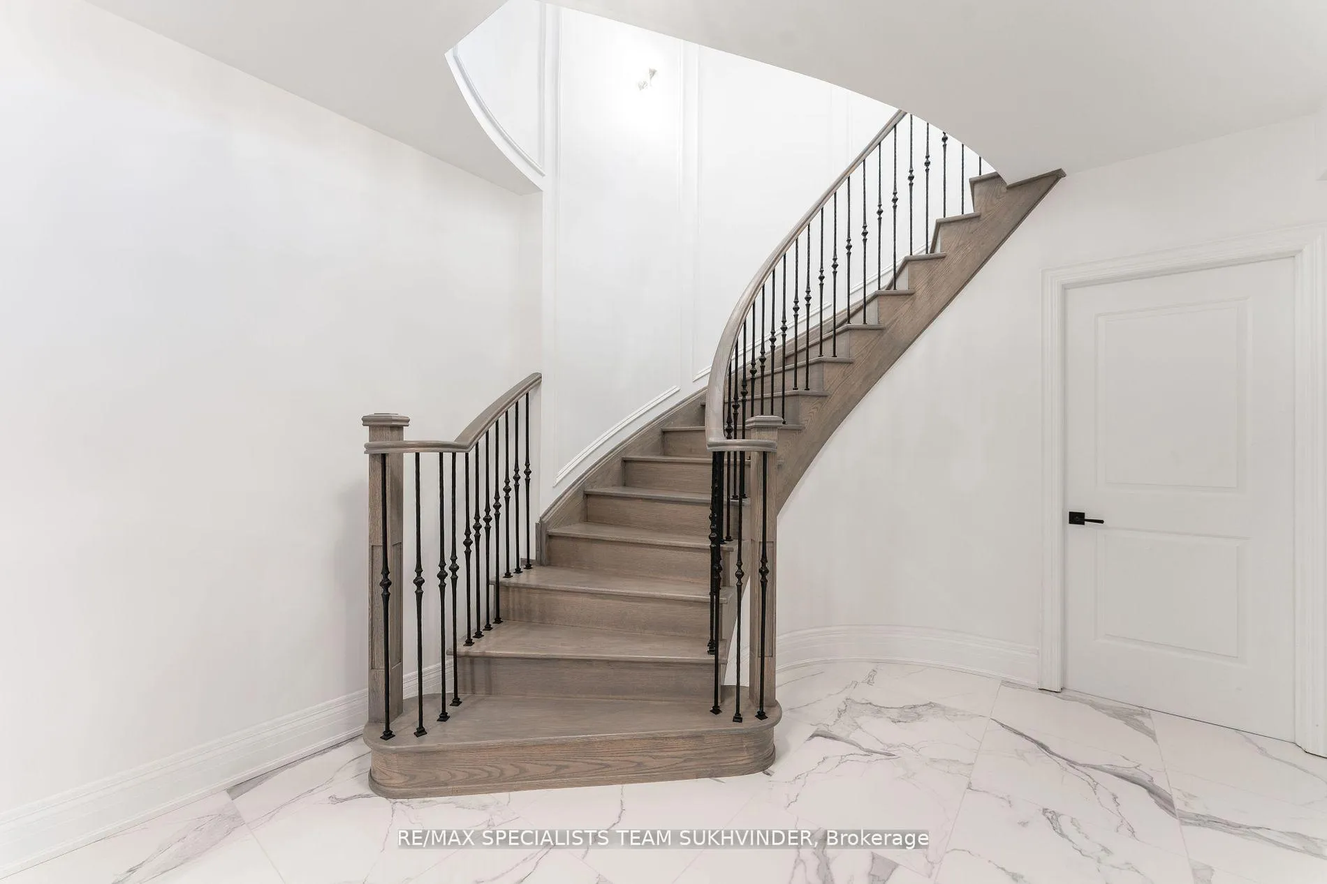 Photo 33 of 49 Appleyard Avenue, Vaughan, Kleinburg — HOMEH