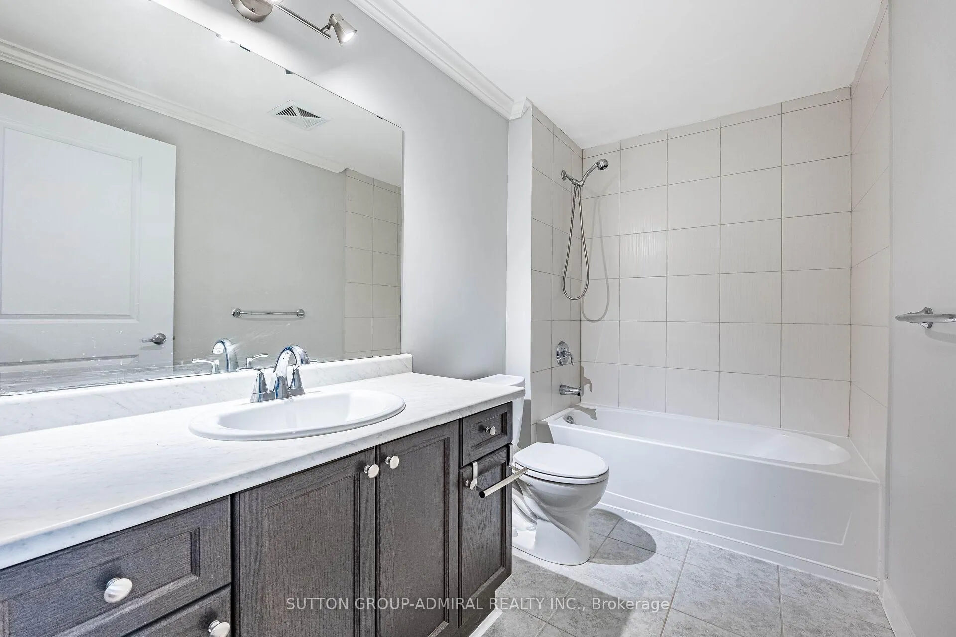Photo 30 of Unit 104, 5317 Upper Middle Road, Burlington, Orchard — HOMEH
