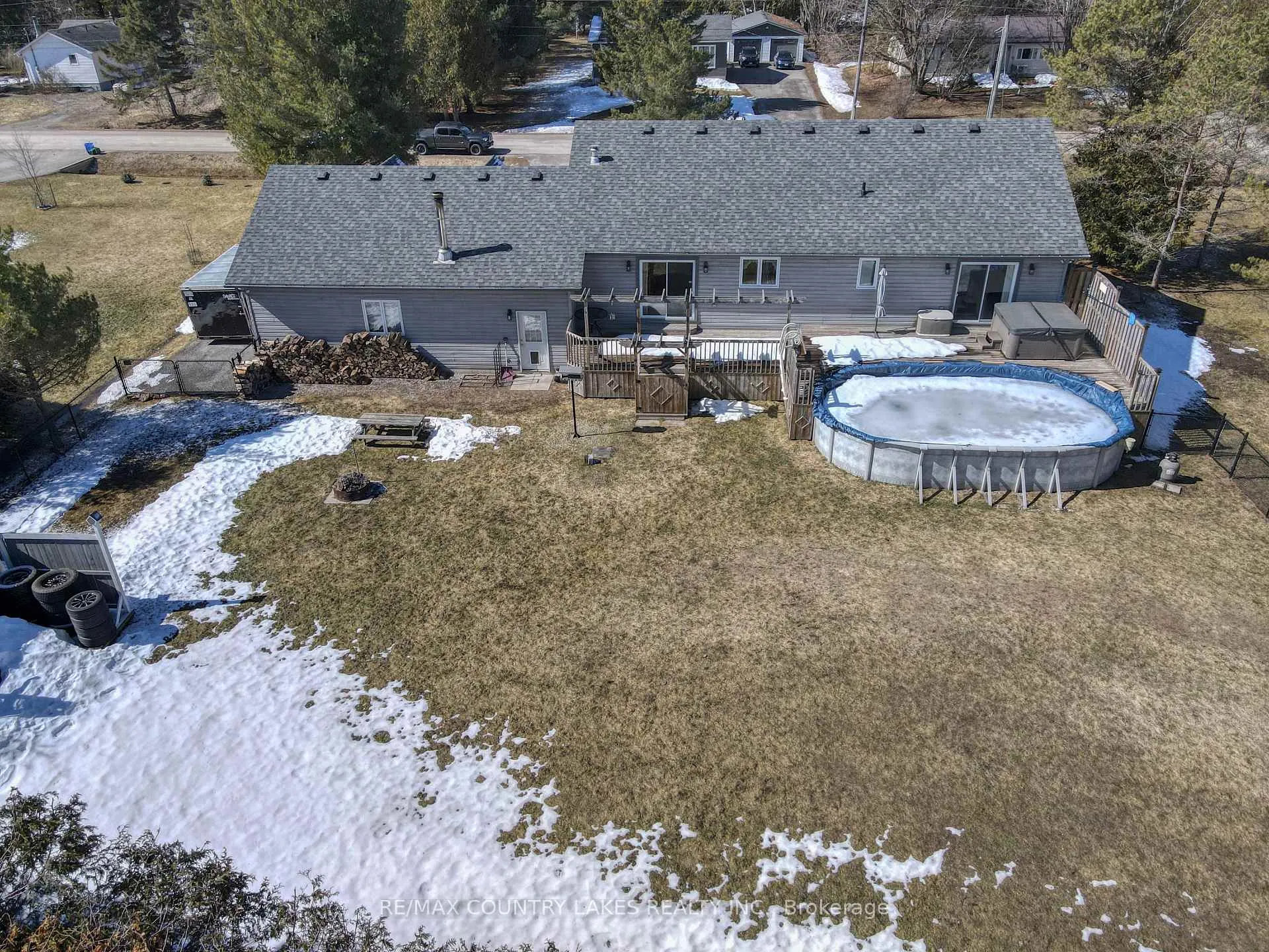 Photo 23 of B7 Howard Avenue, Brock, Rural Brock — HOMEH