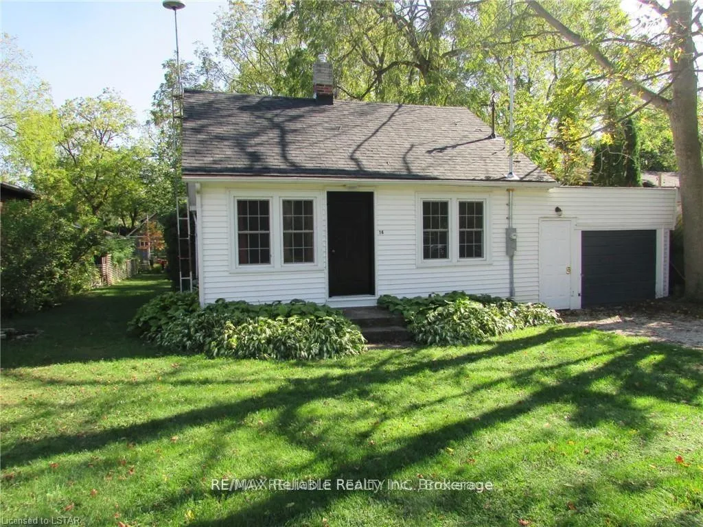 Photo 2 of 14 Catherine Street E, Bluewater, Bayfield — HOMEH
