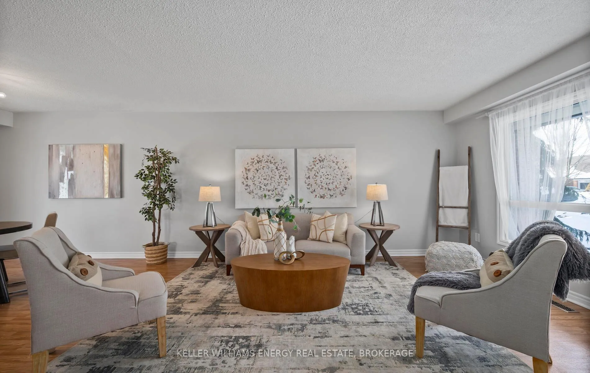 Photo 3 of 1851 Shadybrook Drive, Pickering, Amberlea — HOMEH