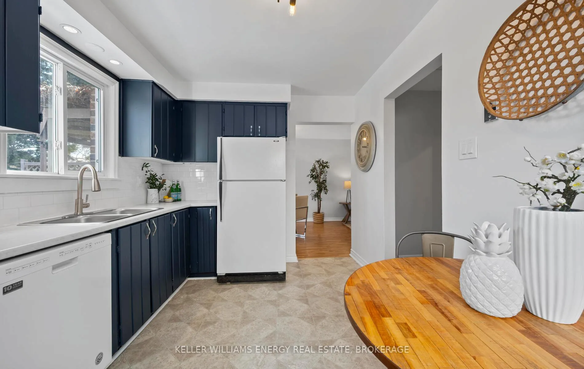Photo 8 of 1851 Shadybrook Drive, Pickering, Amberlea — HOMEH