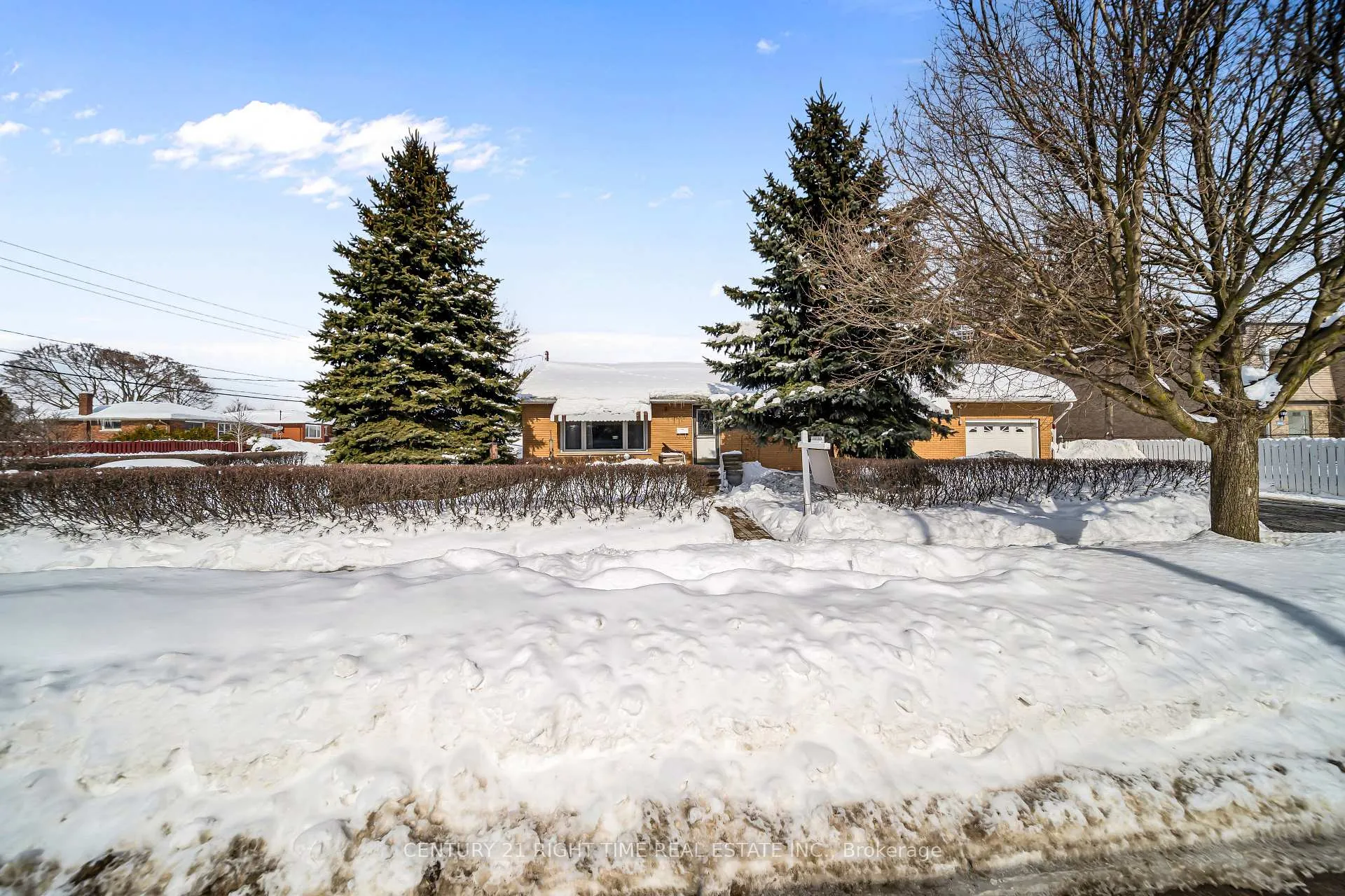 Photo 2 of 508 Greenfield Avenue, Kitchener — HOMEH