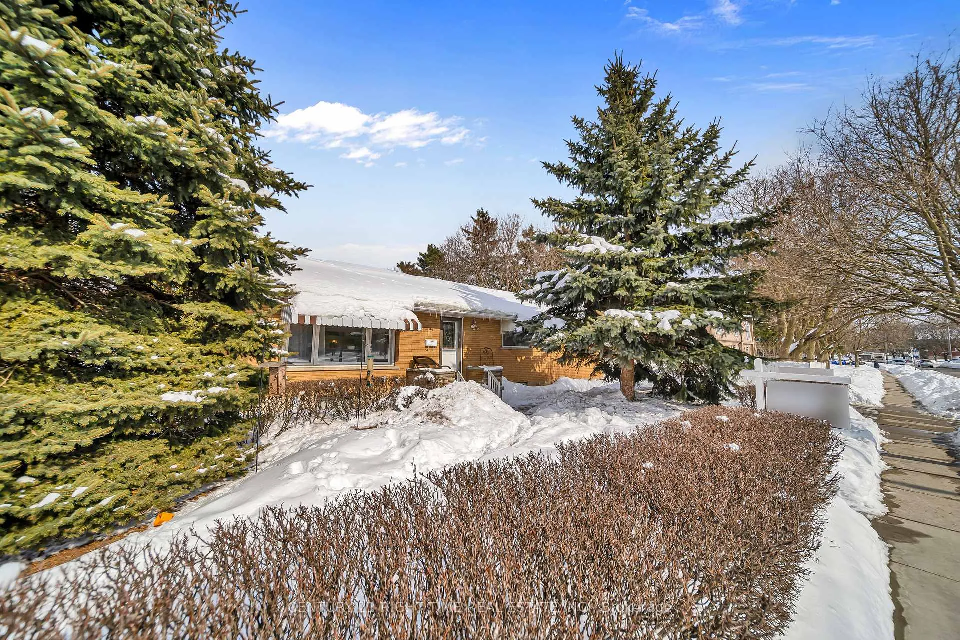Photo 6 of 508 Greenfield Avenue, Kitchener — HOMEH