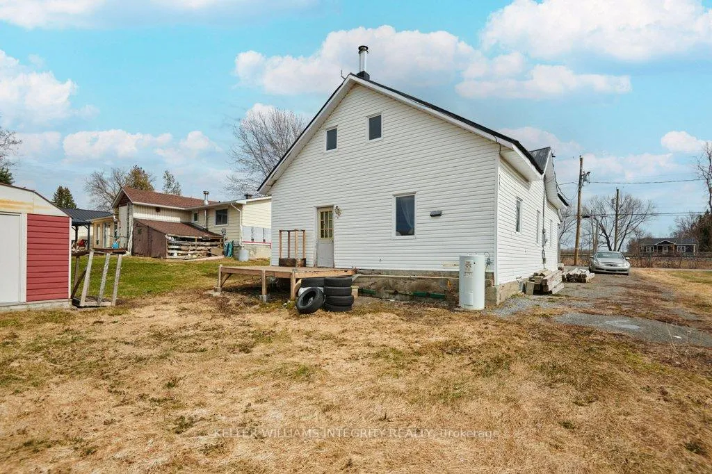Photo 24 of 33 Mechanic Street E, North Glengarry, Maxville — HOMEH