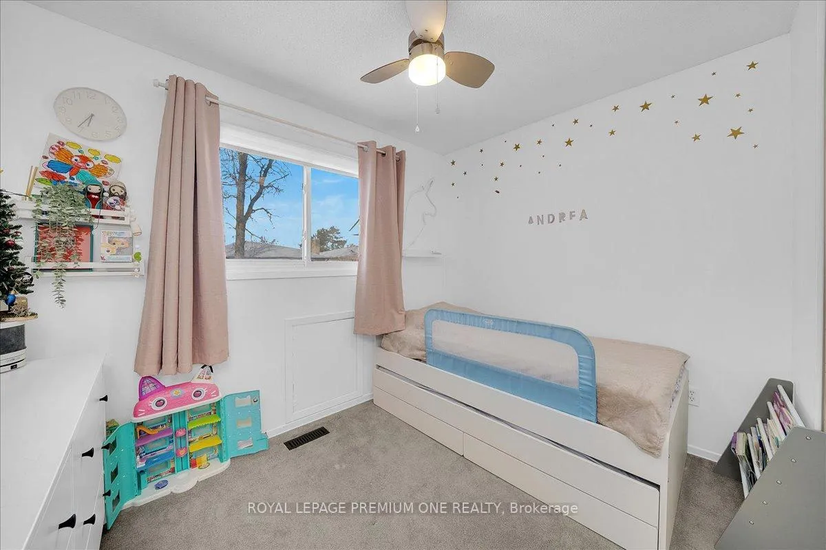 Photo 17 of 30 Mitchell Avenue, Brampton, Heart Lake West — HOMEH