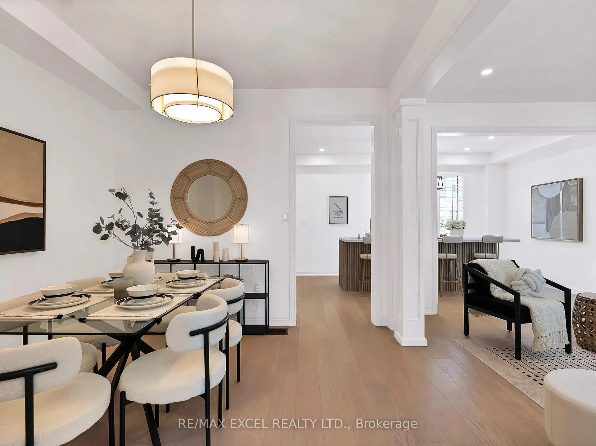 Photo 9 of 322 Barons Street, Vaughan, Kleinburg — HOMEH