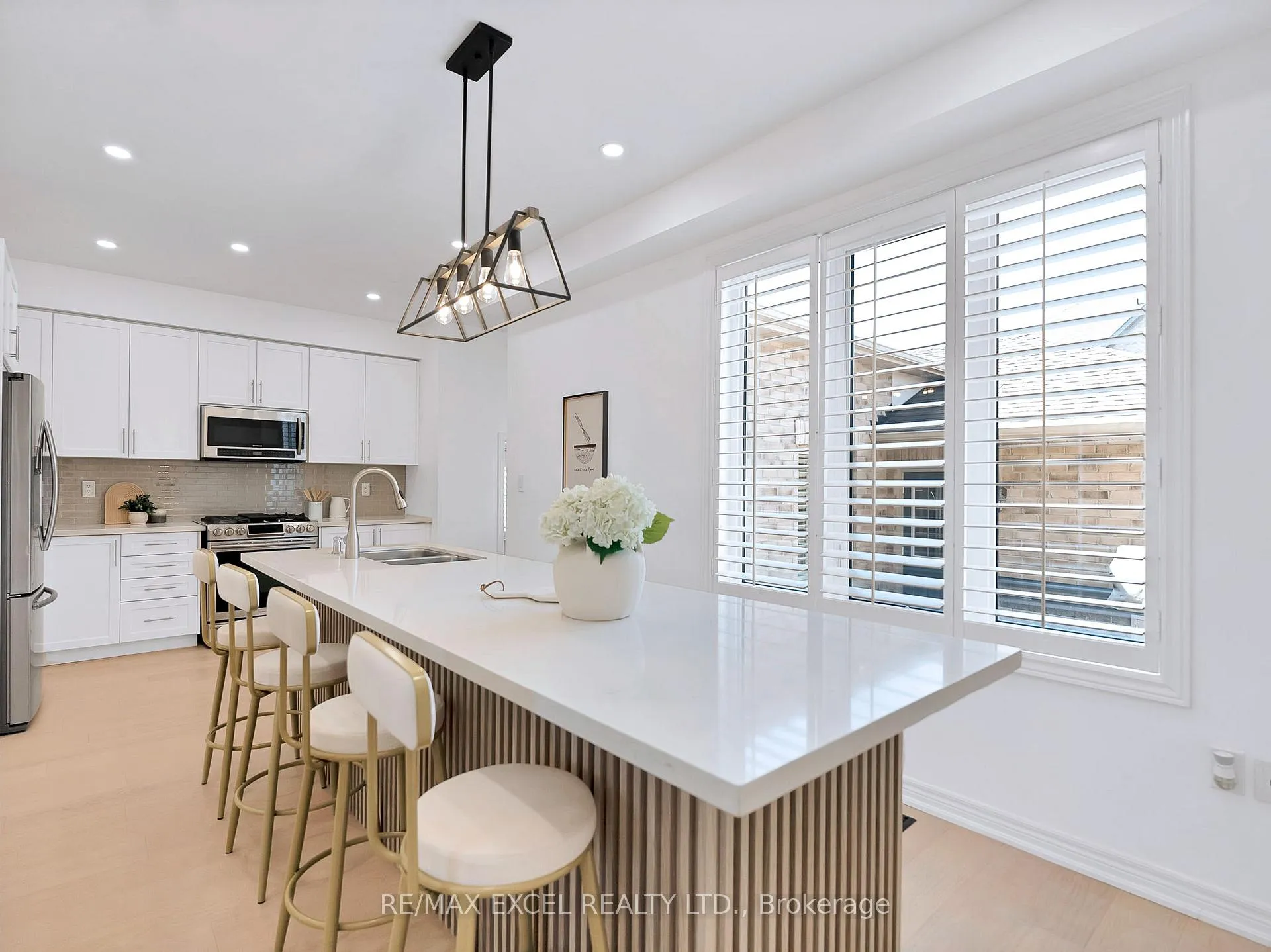 Photo 13 of 322 Barons Street, Vaughan, Kleinburg — HOMEH