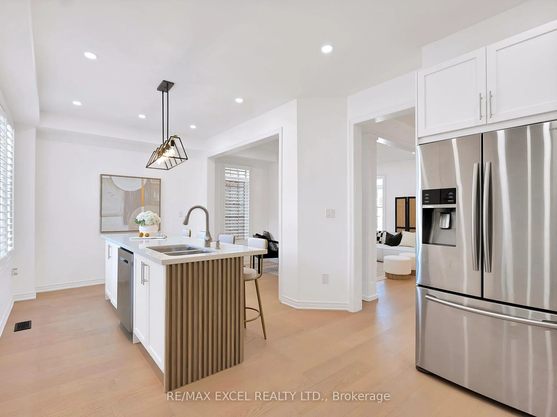 Photo 14 of 322 Barons Street, Vaughan, Kleinburg — HOMEH