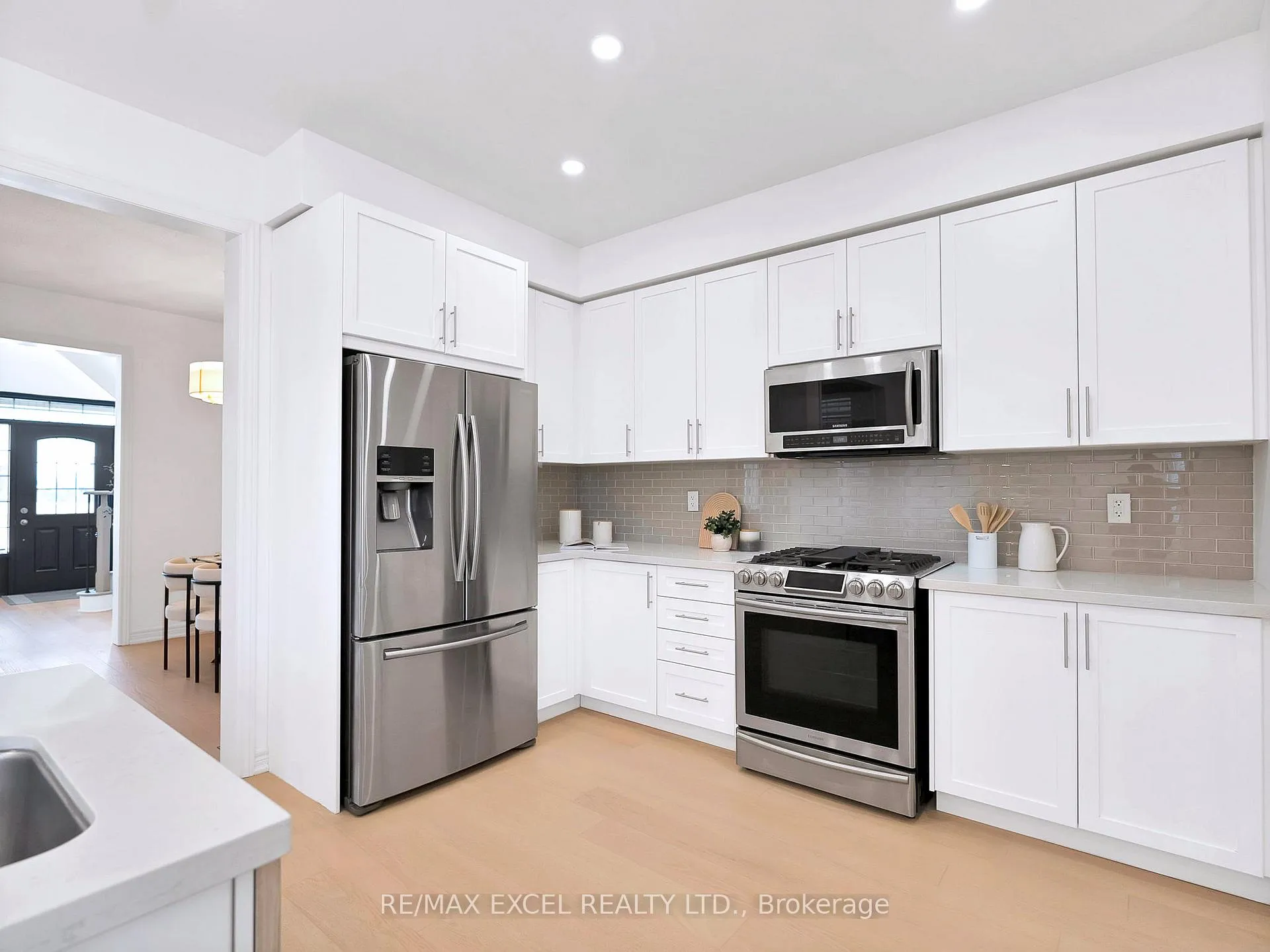 Photo 16 of 322 Barons Street, Vaughan, Kleinburg — HOMEH