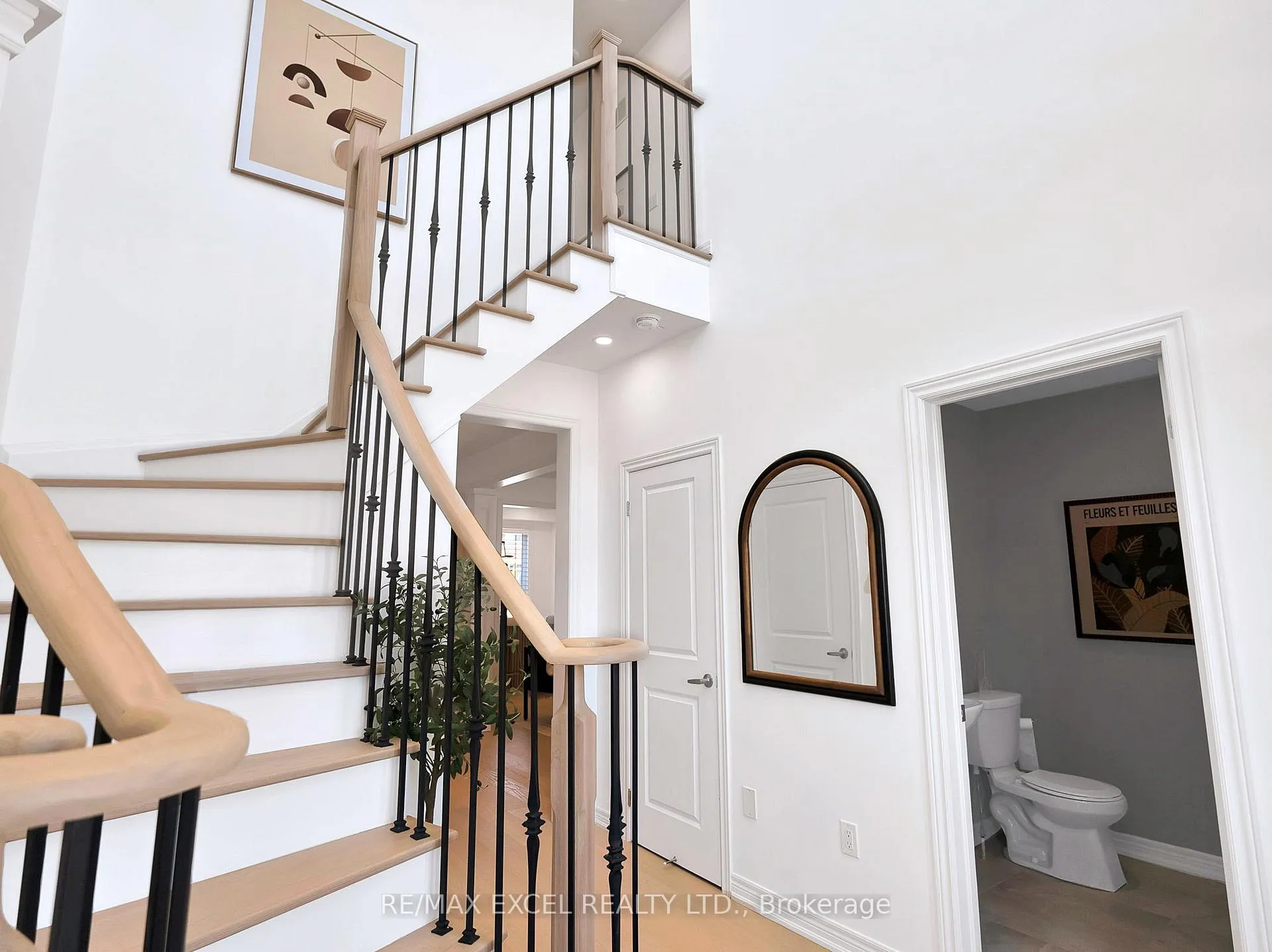 Photo 18 of 322 Barons Street, Vaughan, Kleinburg — HOMEH