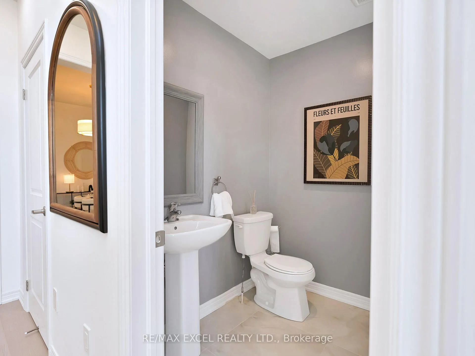 Photo 19 of 322 Barons Street, Vaughan, Kleinburg — HOMEH