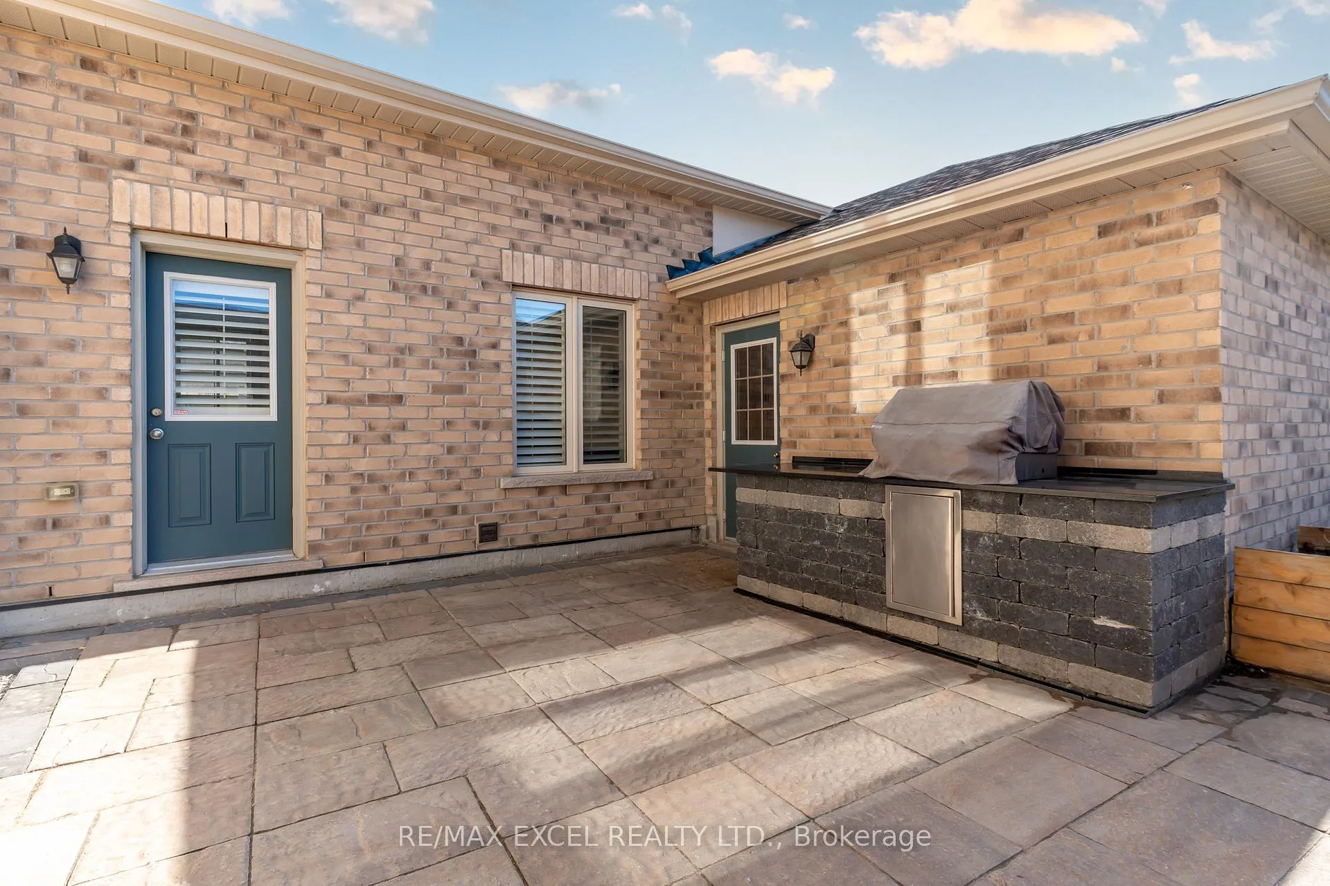 Photo 33 of 322 Barons Street, Vaughan, Kleinburg — HOMEH