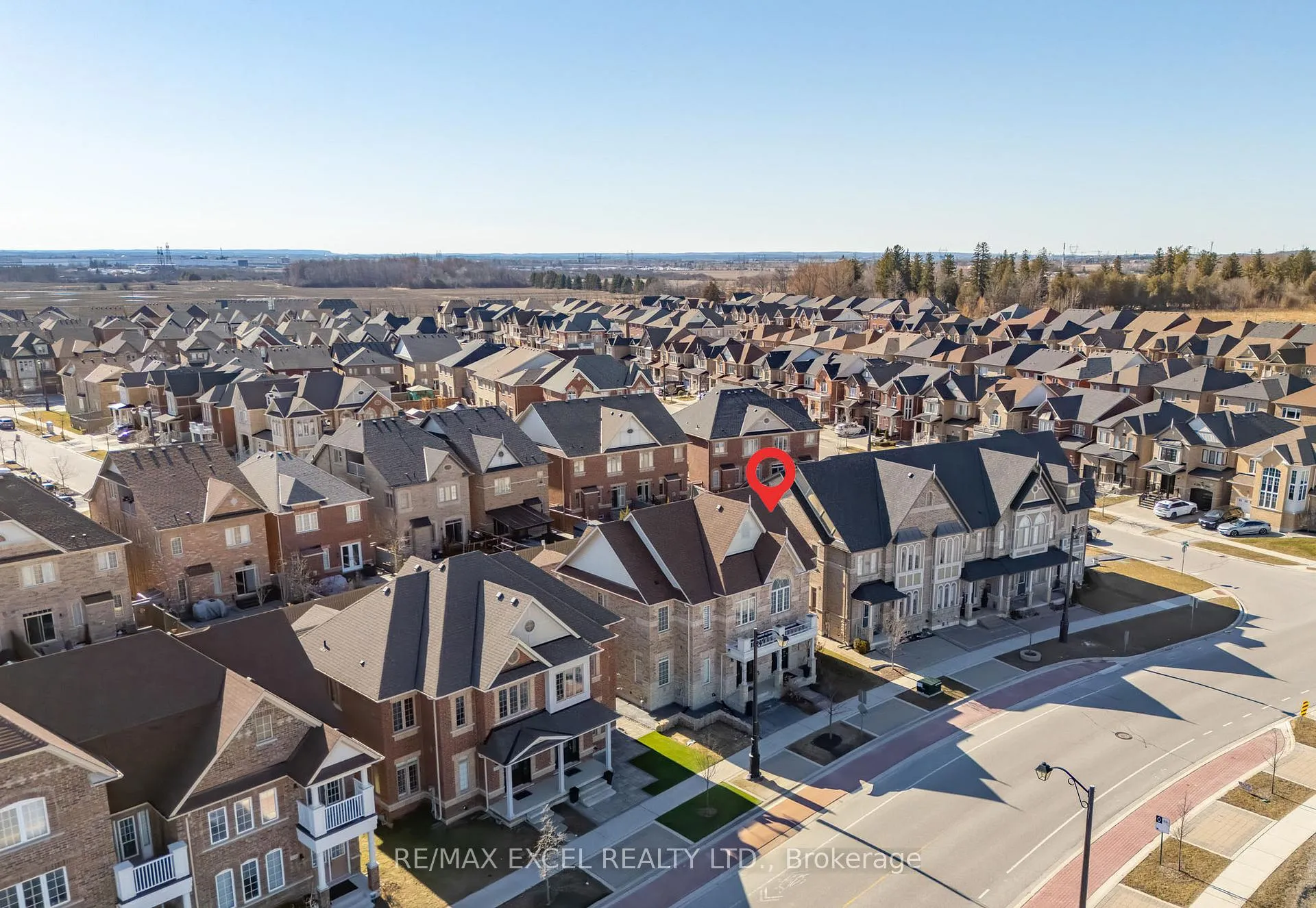 Photo 42 of 322 Barons Street, Vaughan, Kleinburg — HOMEH