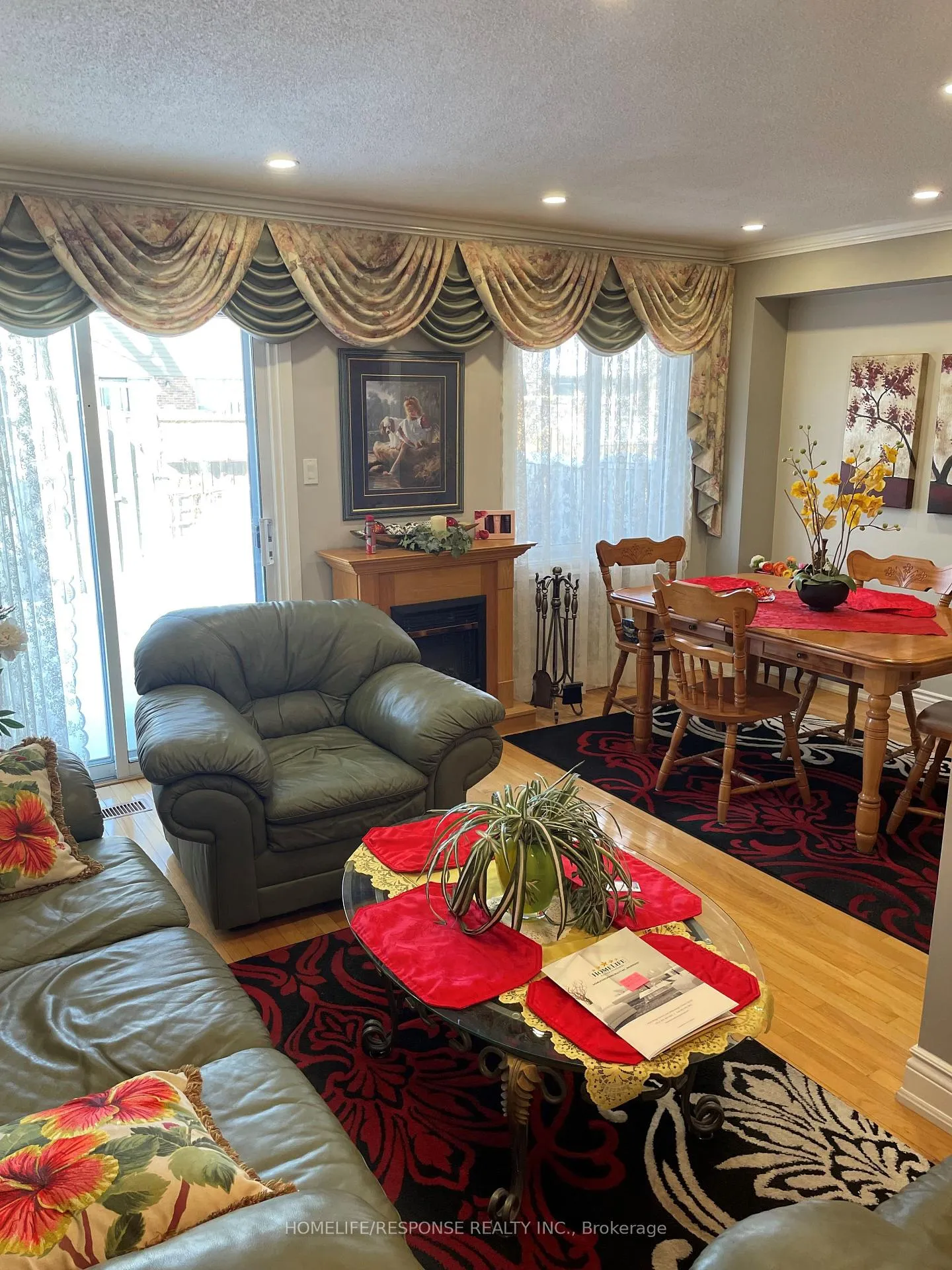 Front of Unit 21, 2035 Asta Drive S
