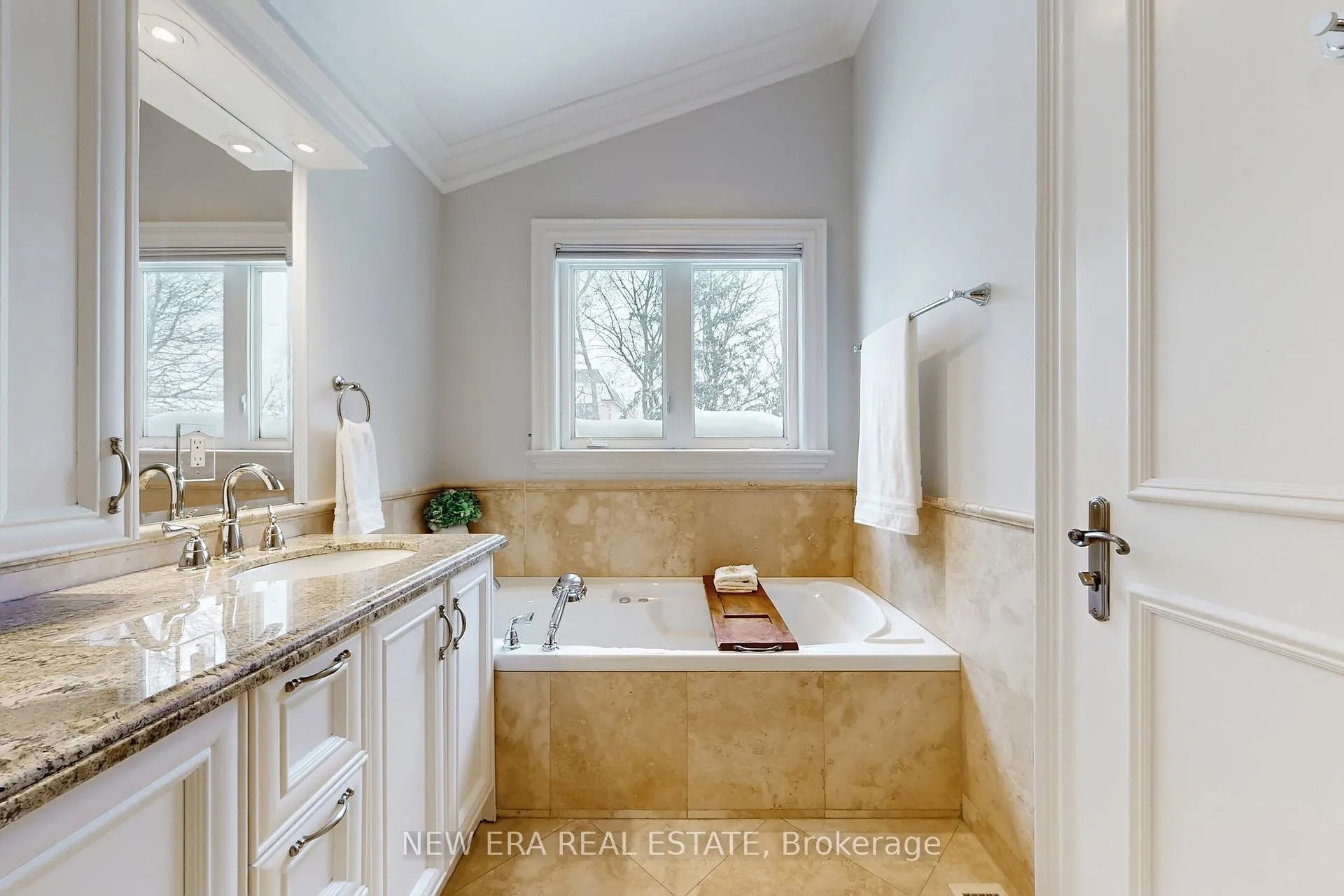 Photo 23 of 85 Snowdon Avenue, Toronto, Lawrence Park North — HOMEH