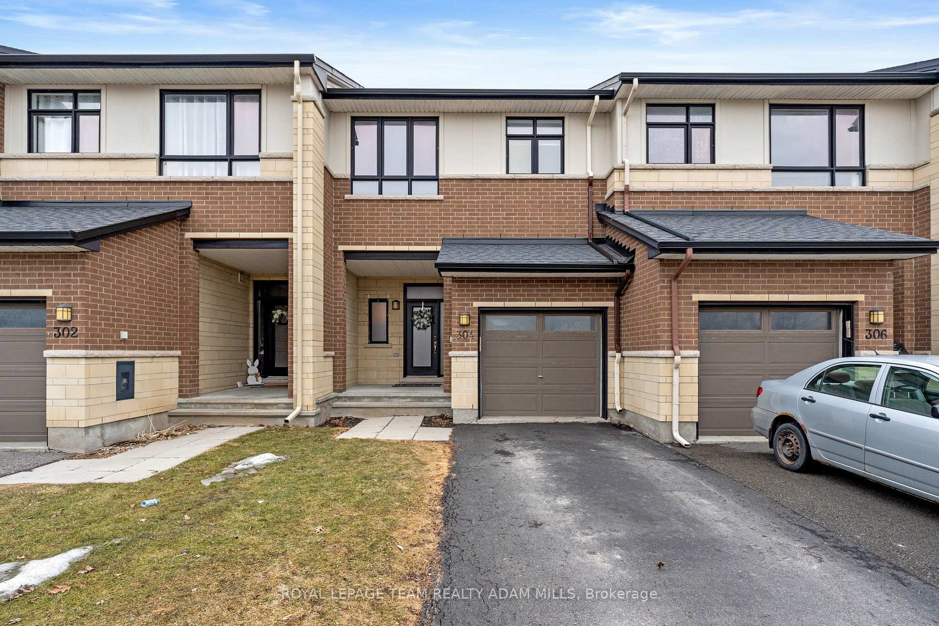 Photo 1 of 304 Cooks Mill Crescent, Ottawa, Riverside South — HOMEH