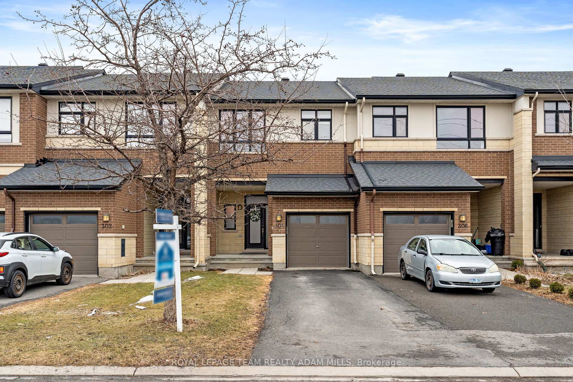 Photo 2 of 304 Cooks Mill Crescent, Ottawa, Riverside South — HOMEH