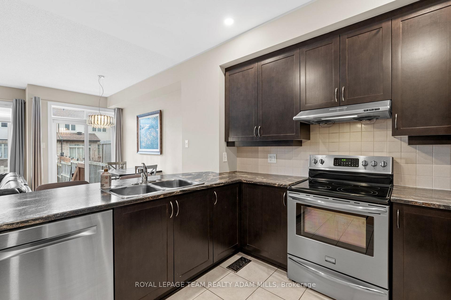 Photo 10 of 304 Cooks Mill Crescent, Ottawa, Riverside South — HOMEH