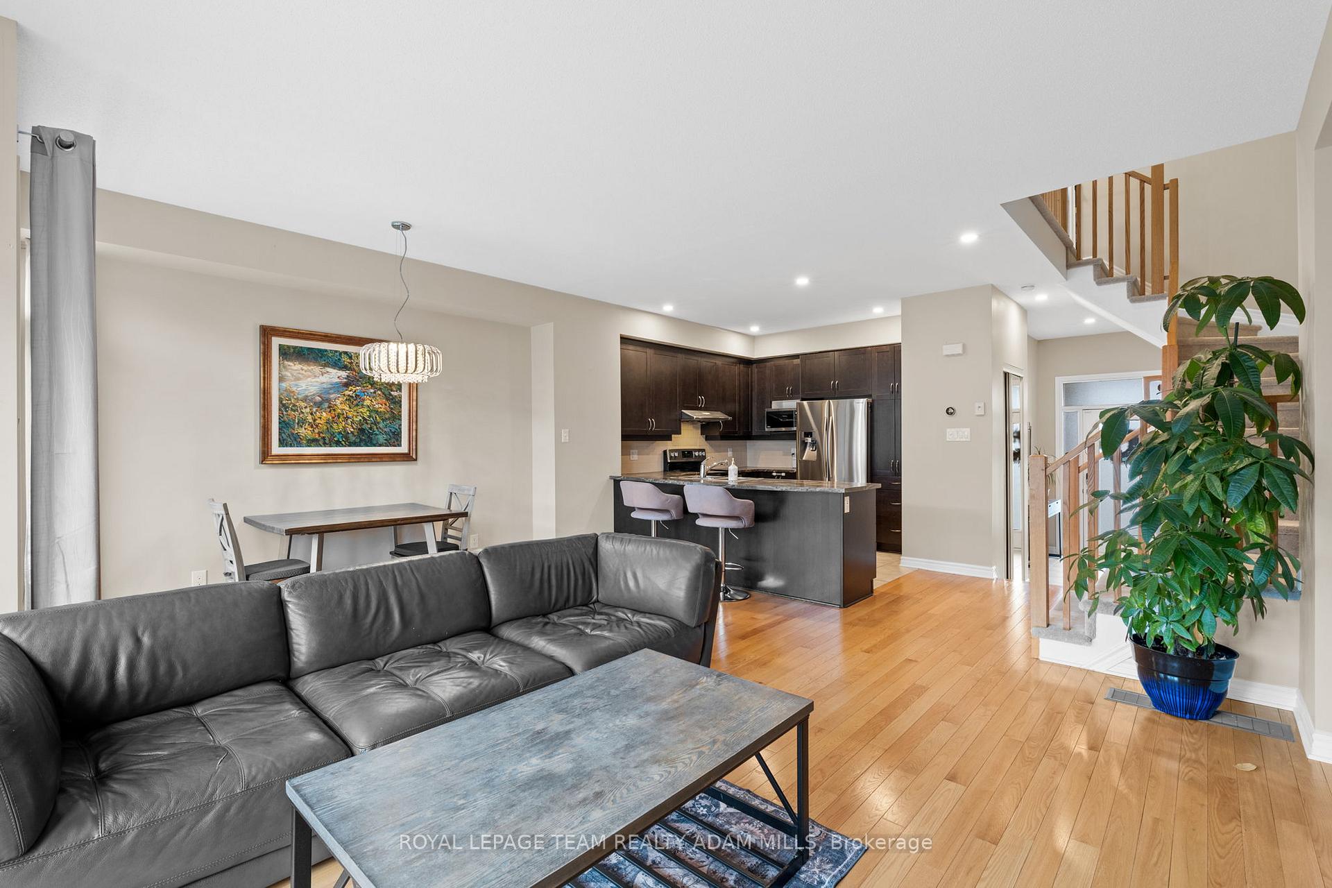 Photo 17 of 304 Cooks Mill Crescent, Ottawa, Riverside South — HOMEH