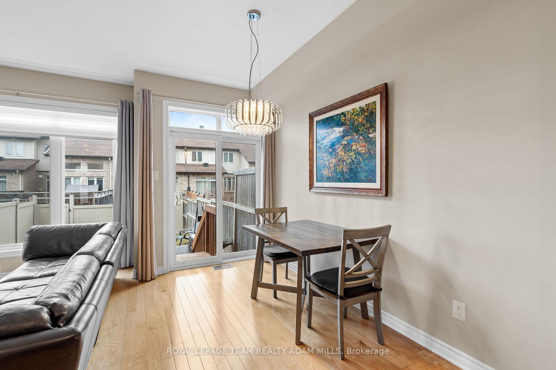 Photo 18 of 304 Cooks Mill Crescent, Ottawa, Riverside South — HOMEH
