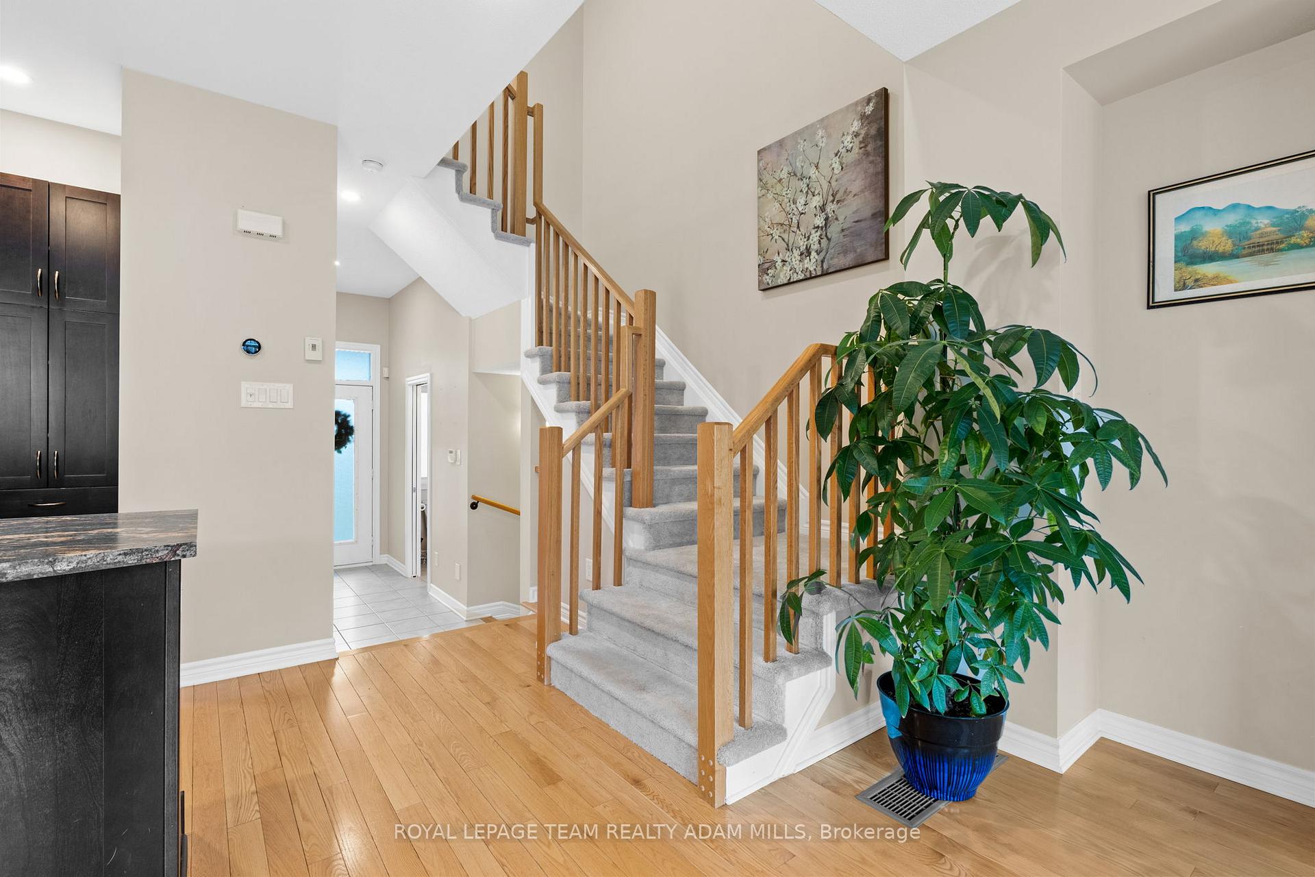 Photo 19 of 304 Cooks Mill Crescent, Ottawa, Riverside South — HOMEH