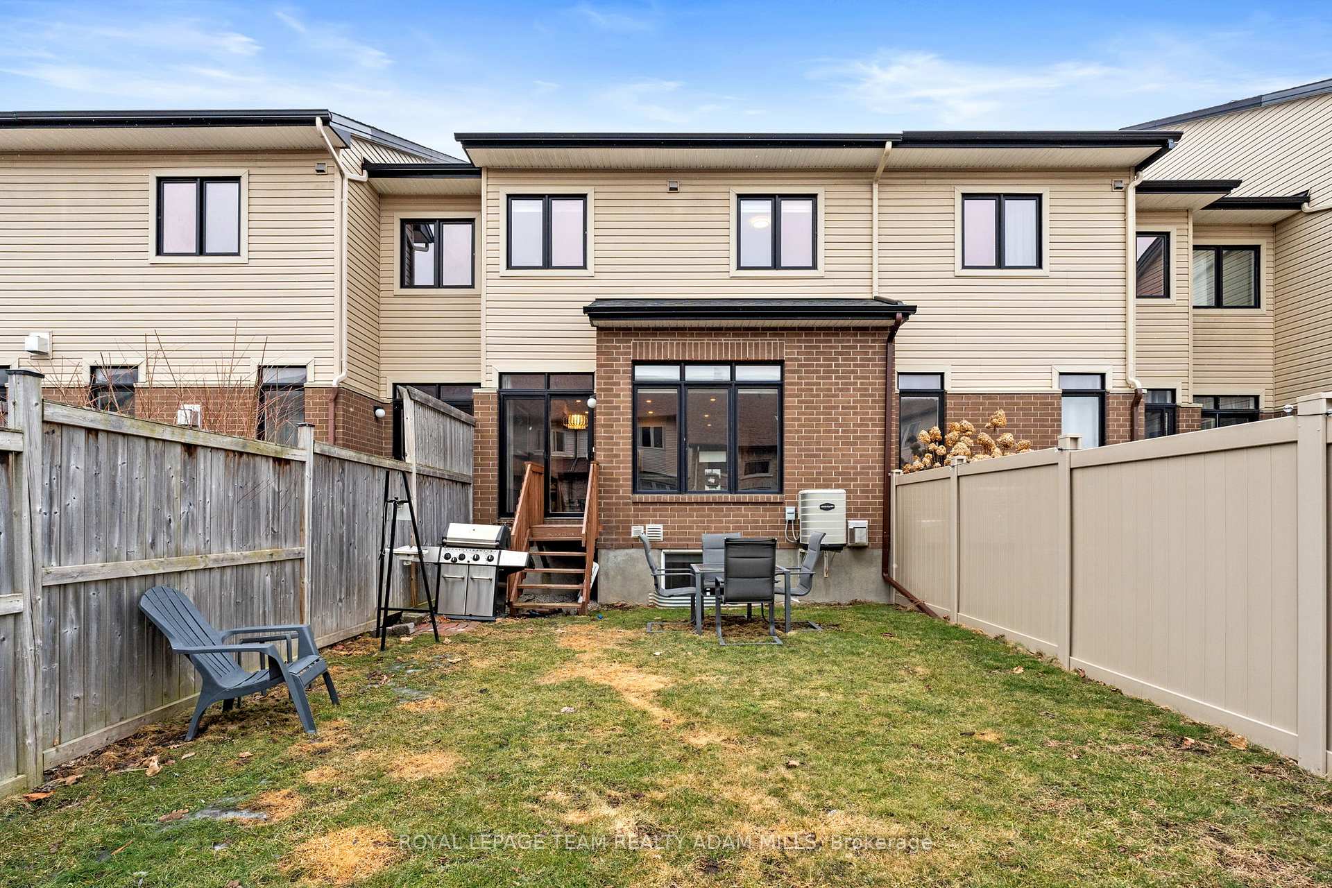 Photo 39 of 304 Cooks Mill Crescent, Ottawa, Riverside South — HOMEH