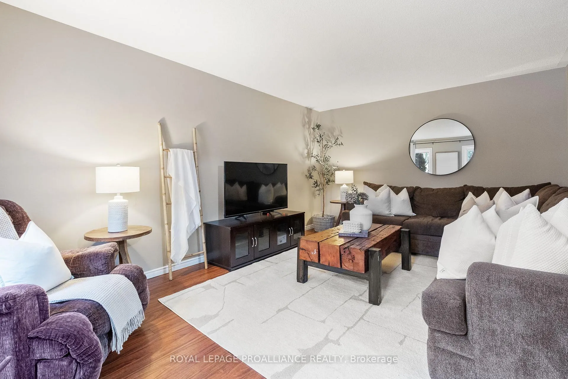 Photo 8 of 851 Chipping Park Boulevard, Cobourg — HOMEH