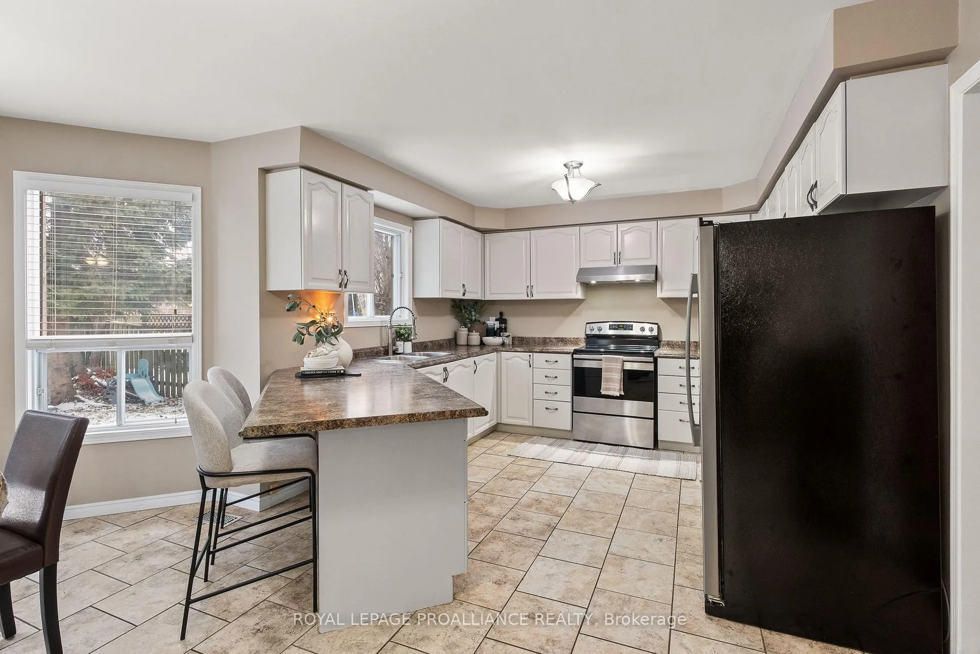 Photo 16 of 851 Chipping Park Boulevard, Cobourg — HOMEH