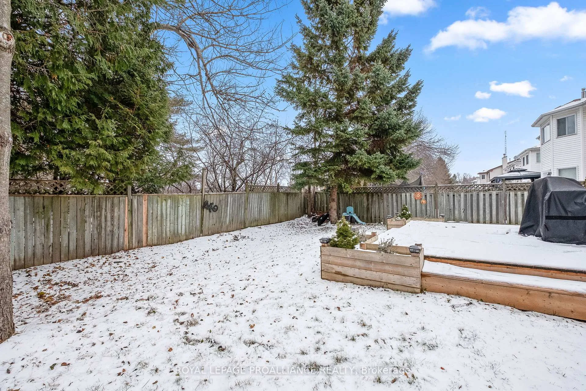 Photo 43 of 851 Chipping Park Boulevard, Cobourg — HOMEH