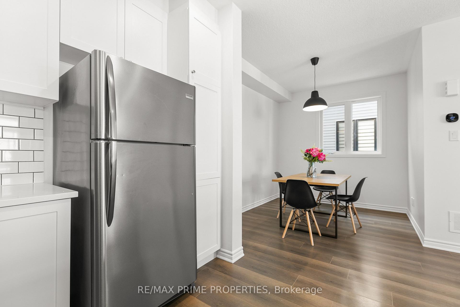 Photo 12 of 606 Bellatrix Walk, Ottawa, Barrhaven - Half Moon Bay — HOMEH